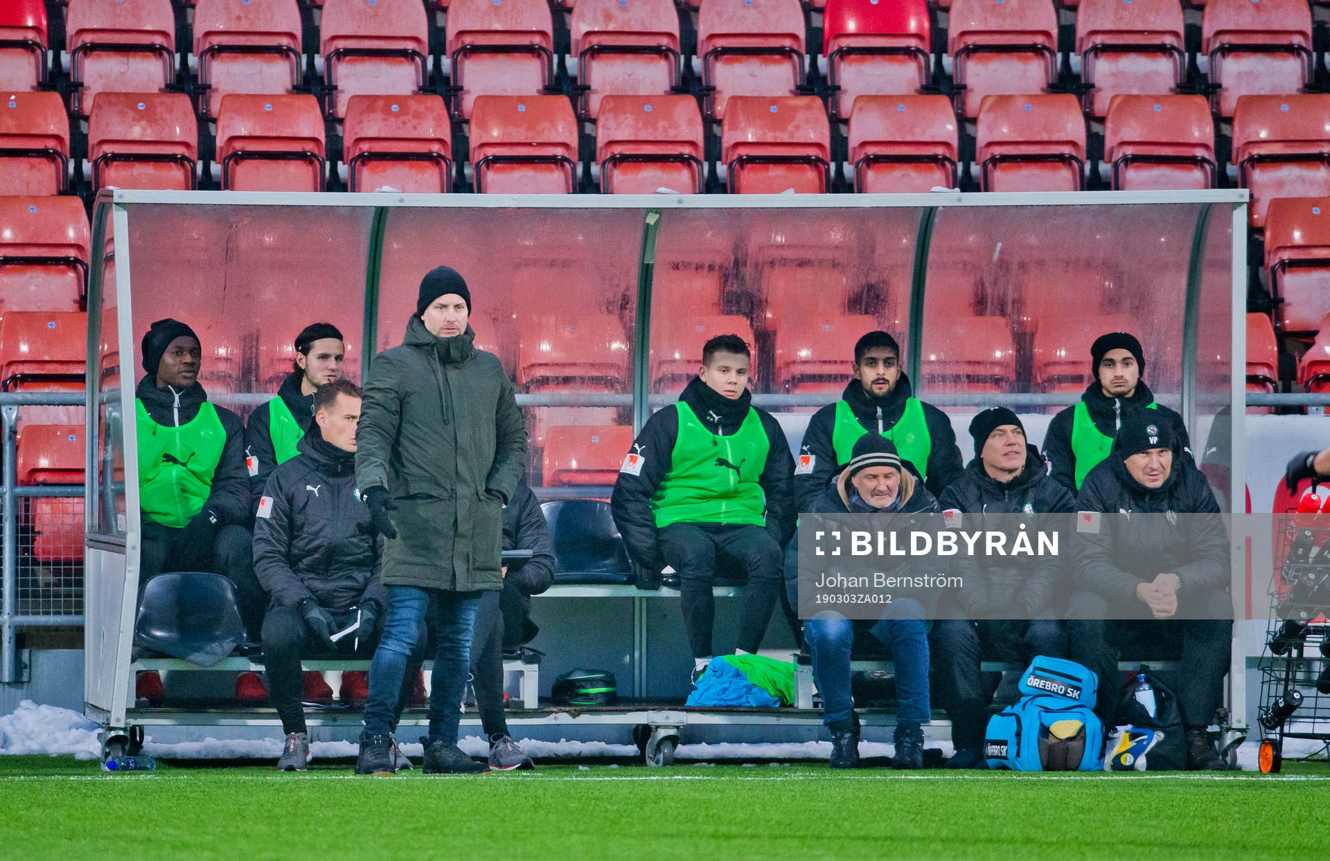 Örebrobänken med tränare Axel Kjäll