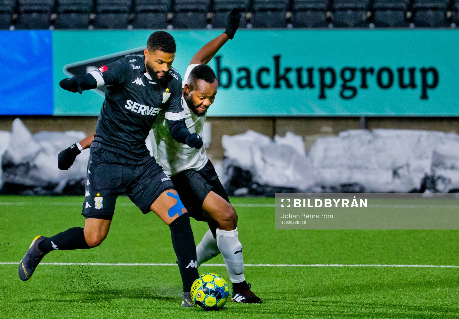 IFK Göteborgs Kristopher Da Graca och Örebros Michael