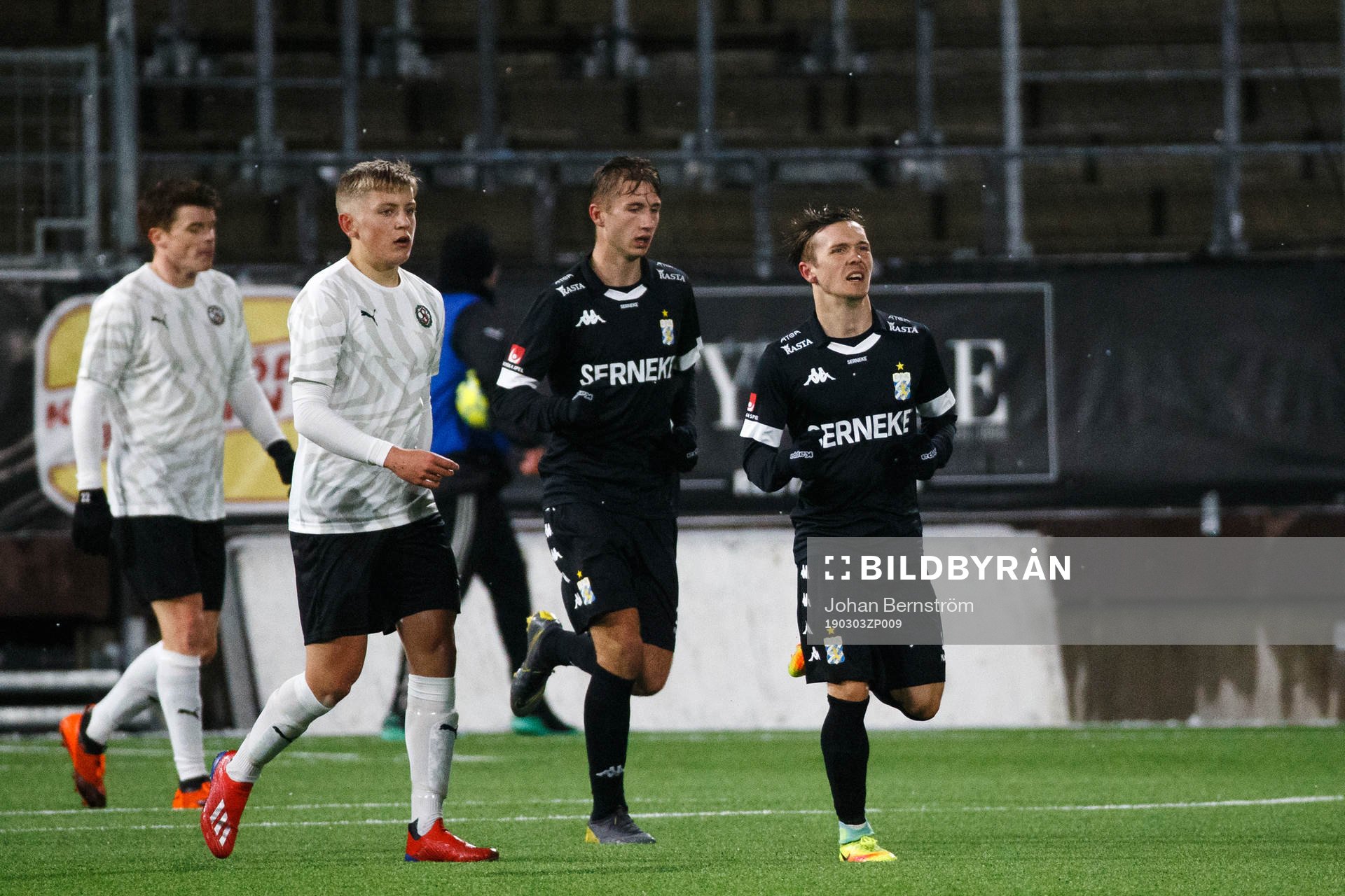 IFK Göteborgs Patrik Karlsson Lagemyr jublar efter 3-3 under fotbollsmatchen i Svenska Cupen mellan Örebro och IFK Göteborg den 3 mars 2019 i Örebro.