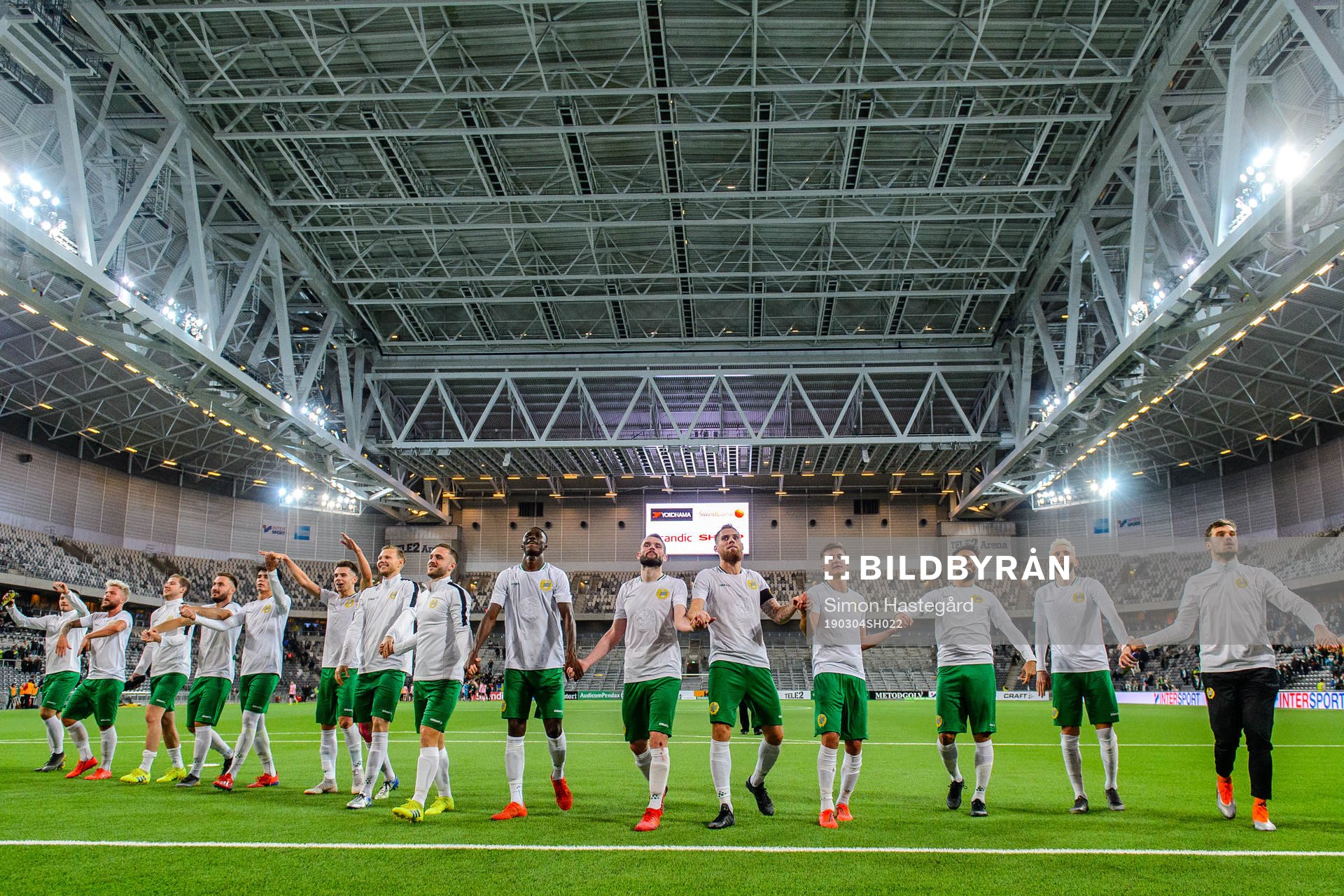 Hammarbys spelare jublar