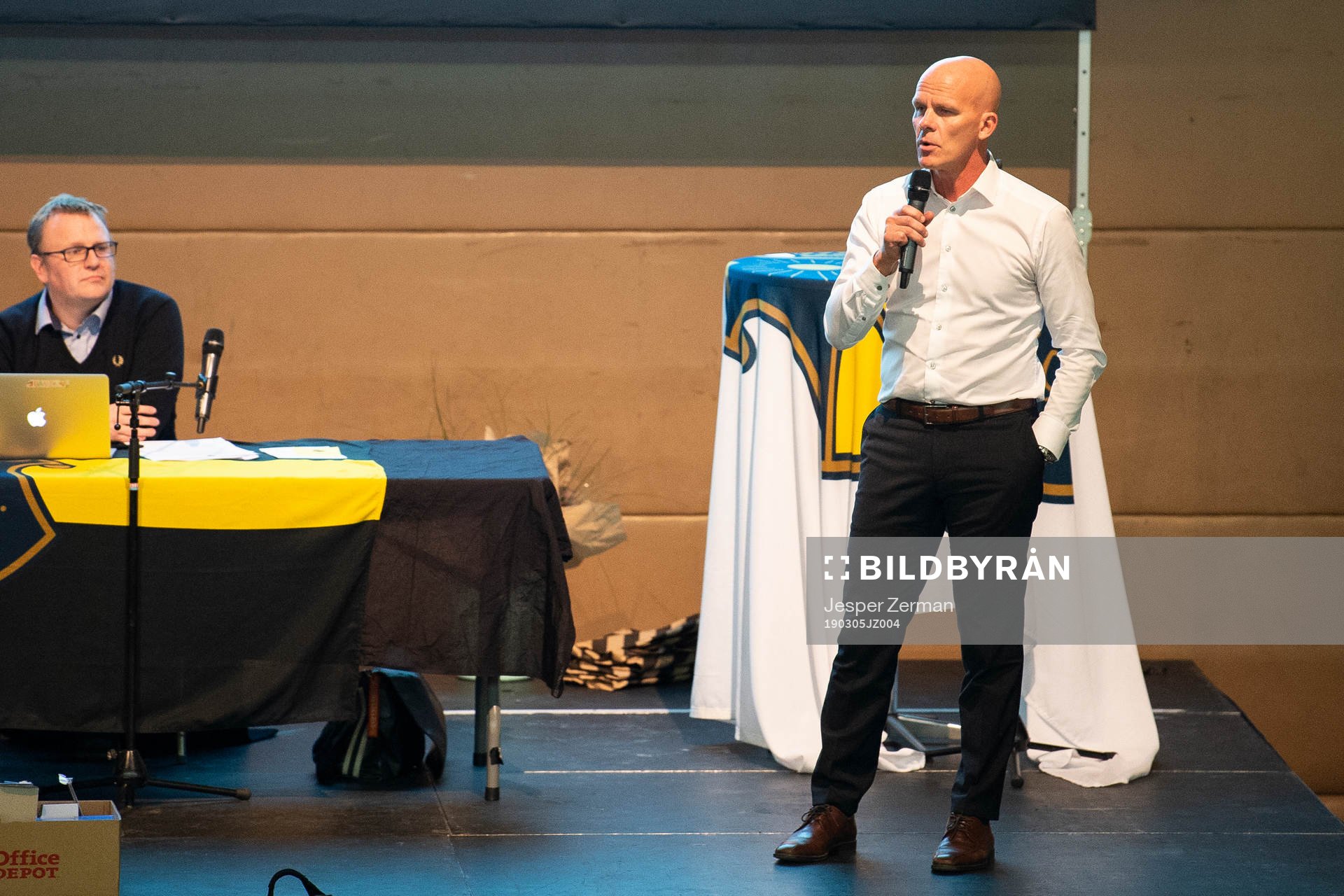 s klubbdirektör Jens T Andersson