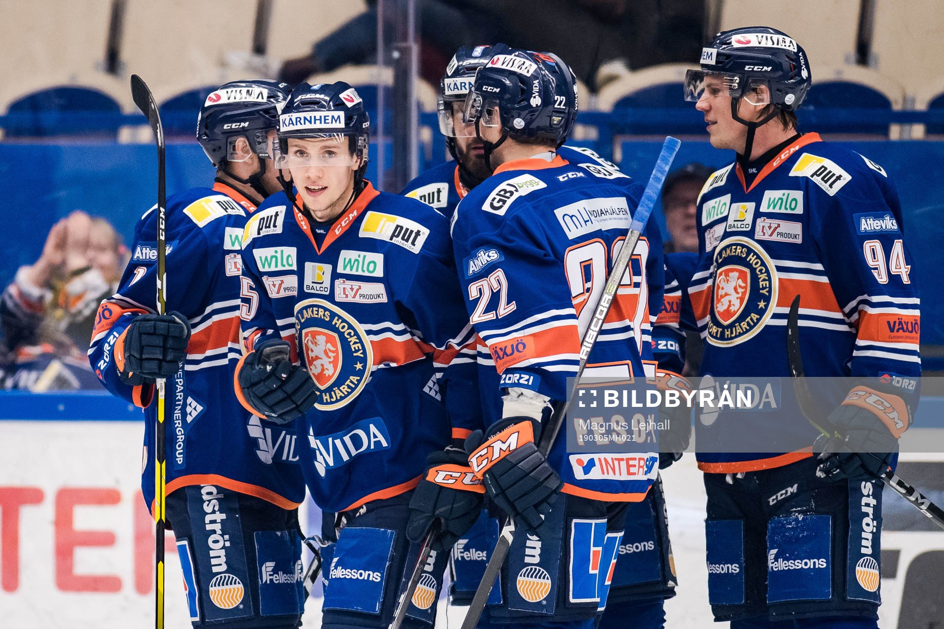 Växjös Dominik Bokk jublar med lagkamrater