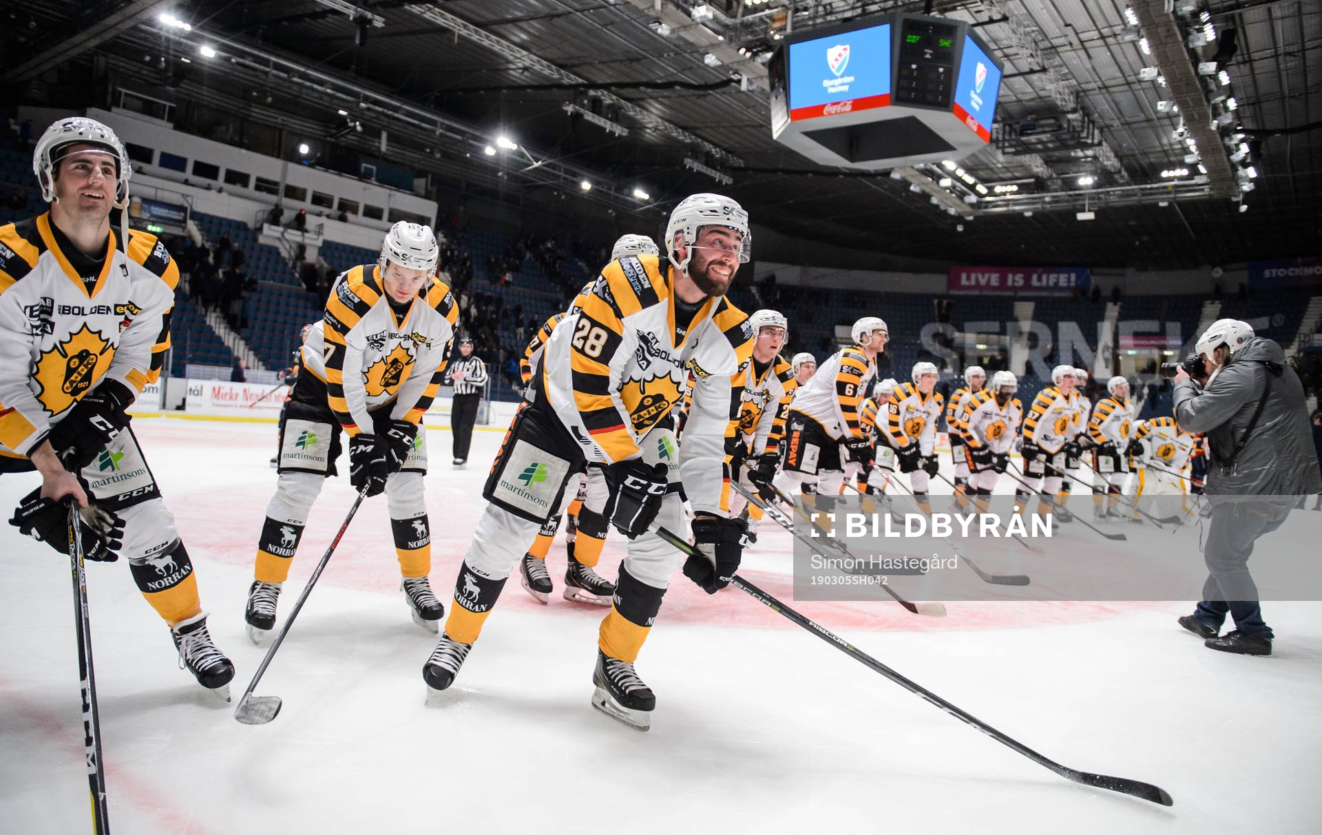 Skellefteås spelare jublar