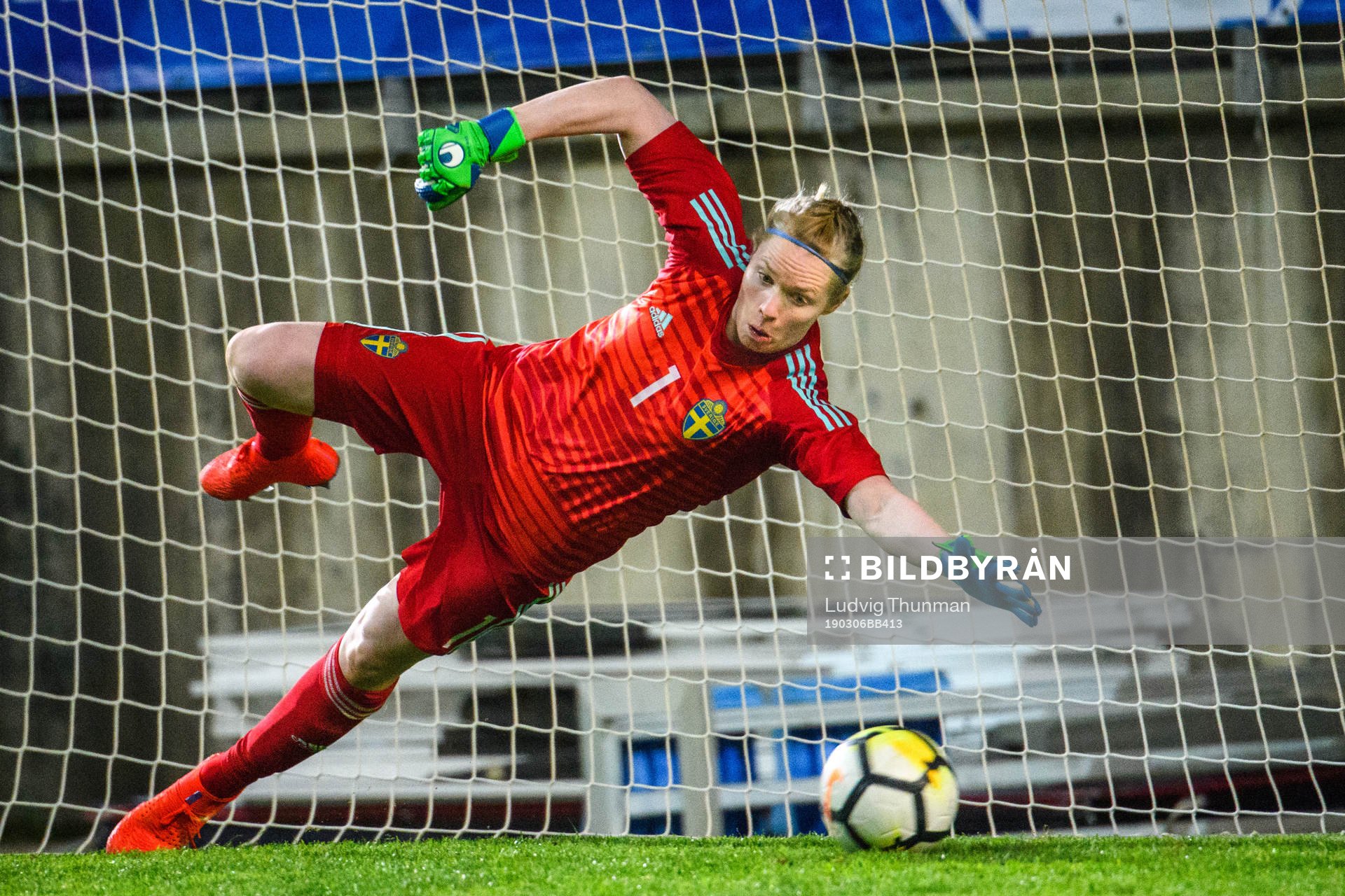 Goalkeeper Hedvig Lindahl of Sweden