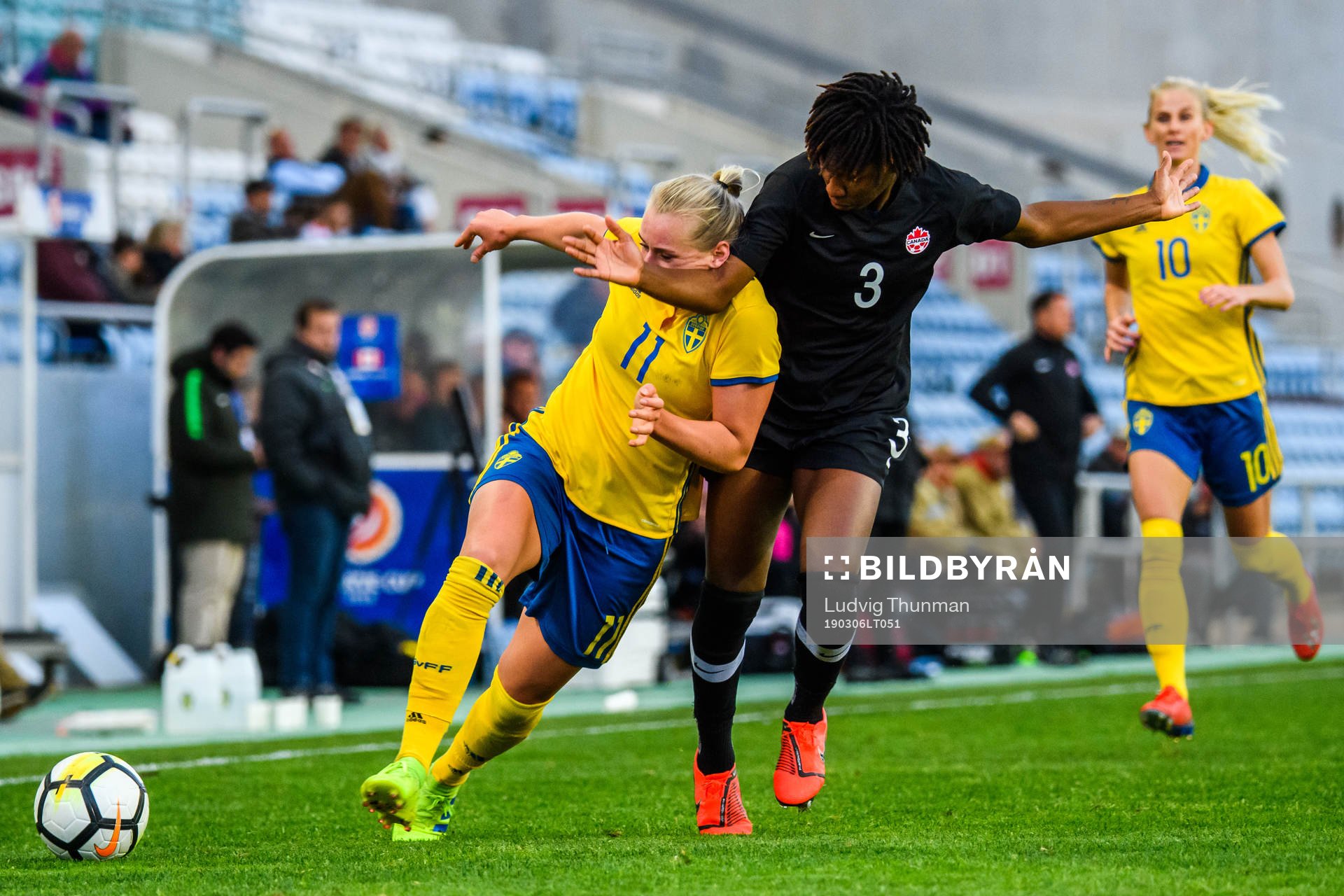 Kadeisha Buchanan of Canada and Stina Blackstenius of Sweden