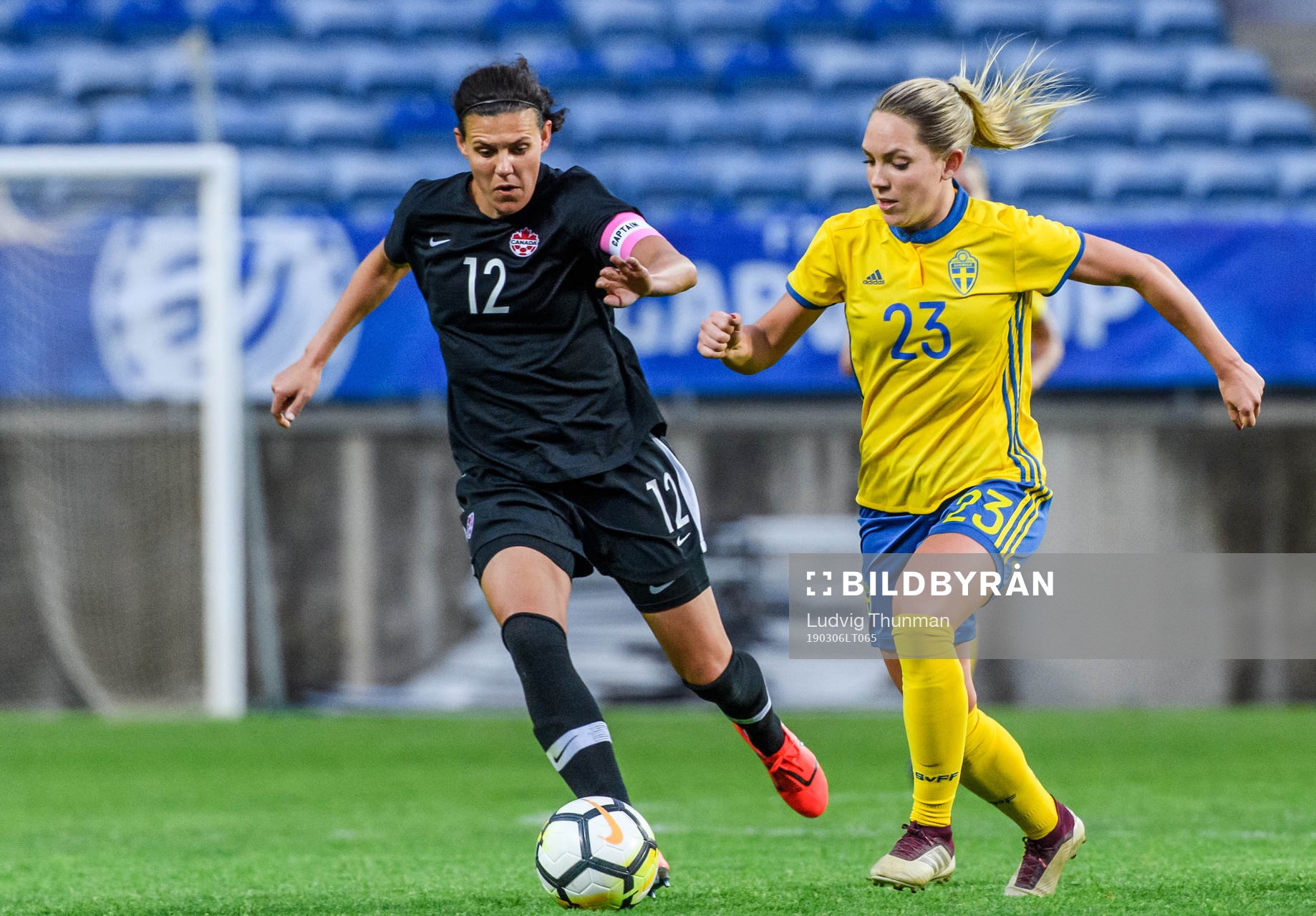 Christine Sinclair of Canada and Elin Rubensson of Sweden