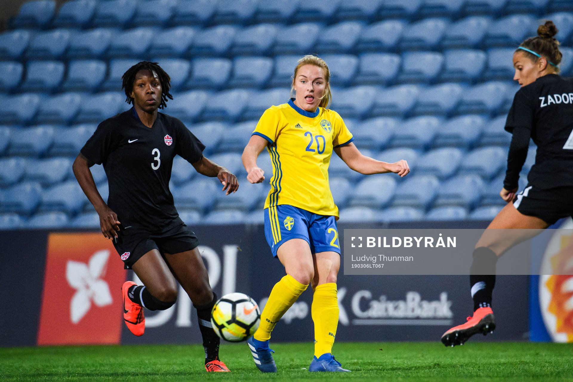 Kadeisha Buchanan of Canada and Mimmi Larsson of Sweden