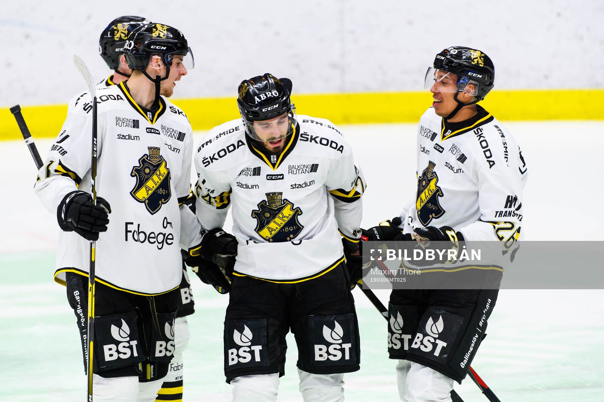 s Jacob Dahlström jublar