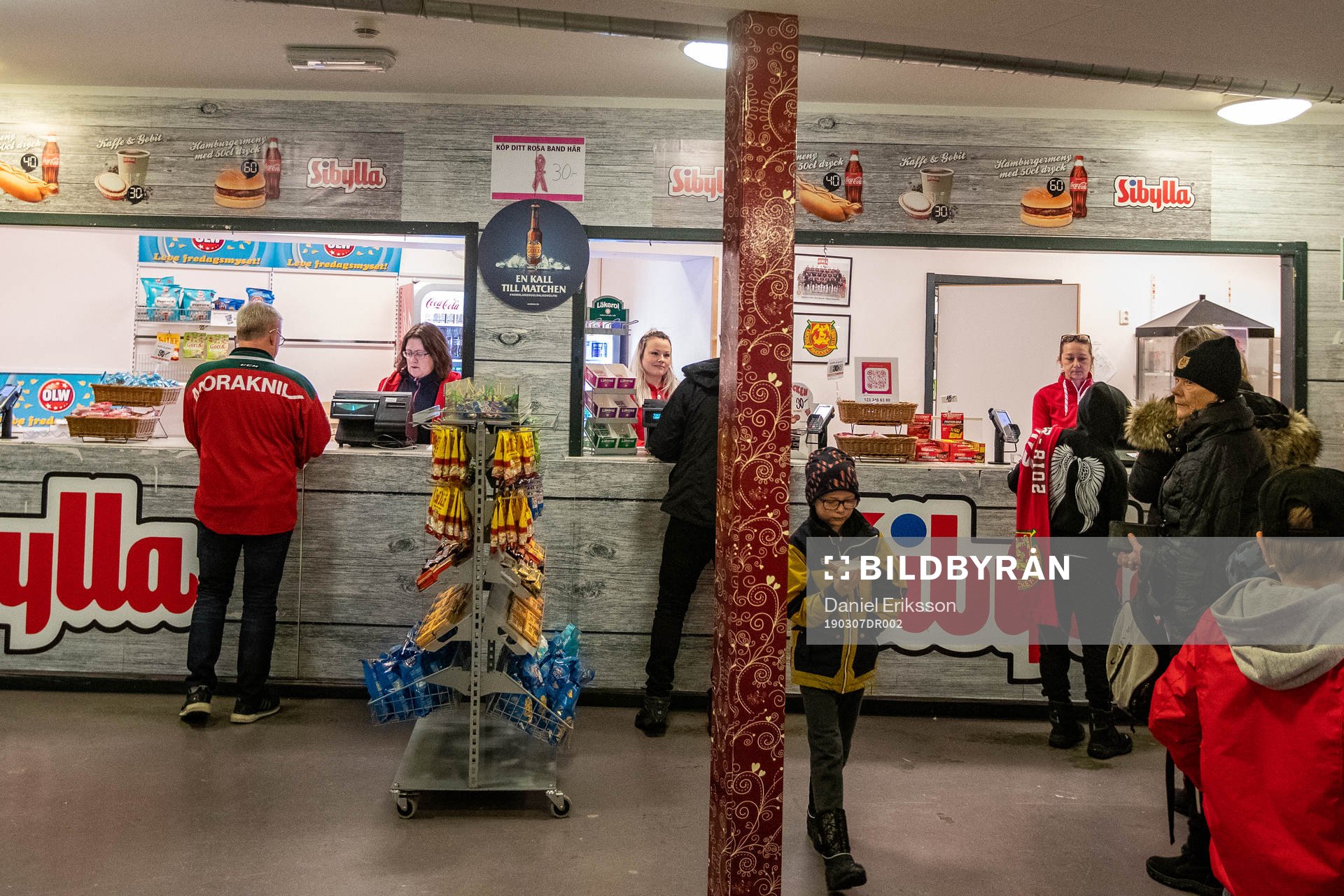 Korv försäljning i Jalas Arena innan ishockeymatchen i