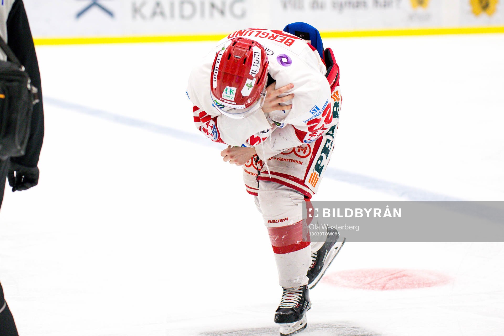 Timrås Emil Berglund får ont