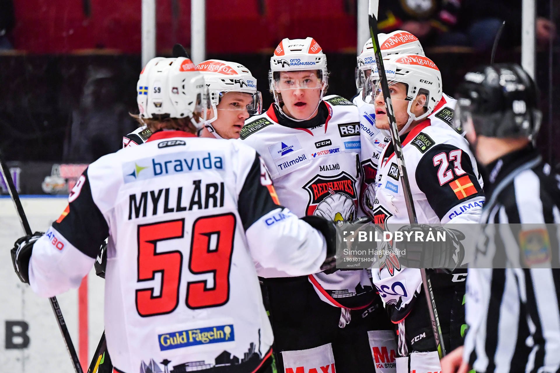 Malmö Redhawks Christoffer Forsberg jublar med lagkamrater