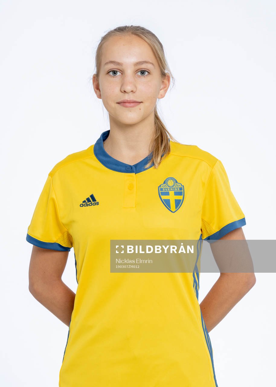 Sara Eriksson i F16/03-landslaget