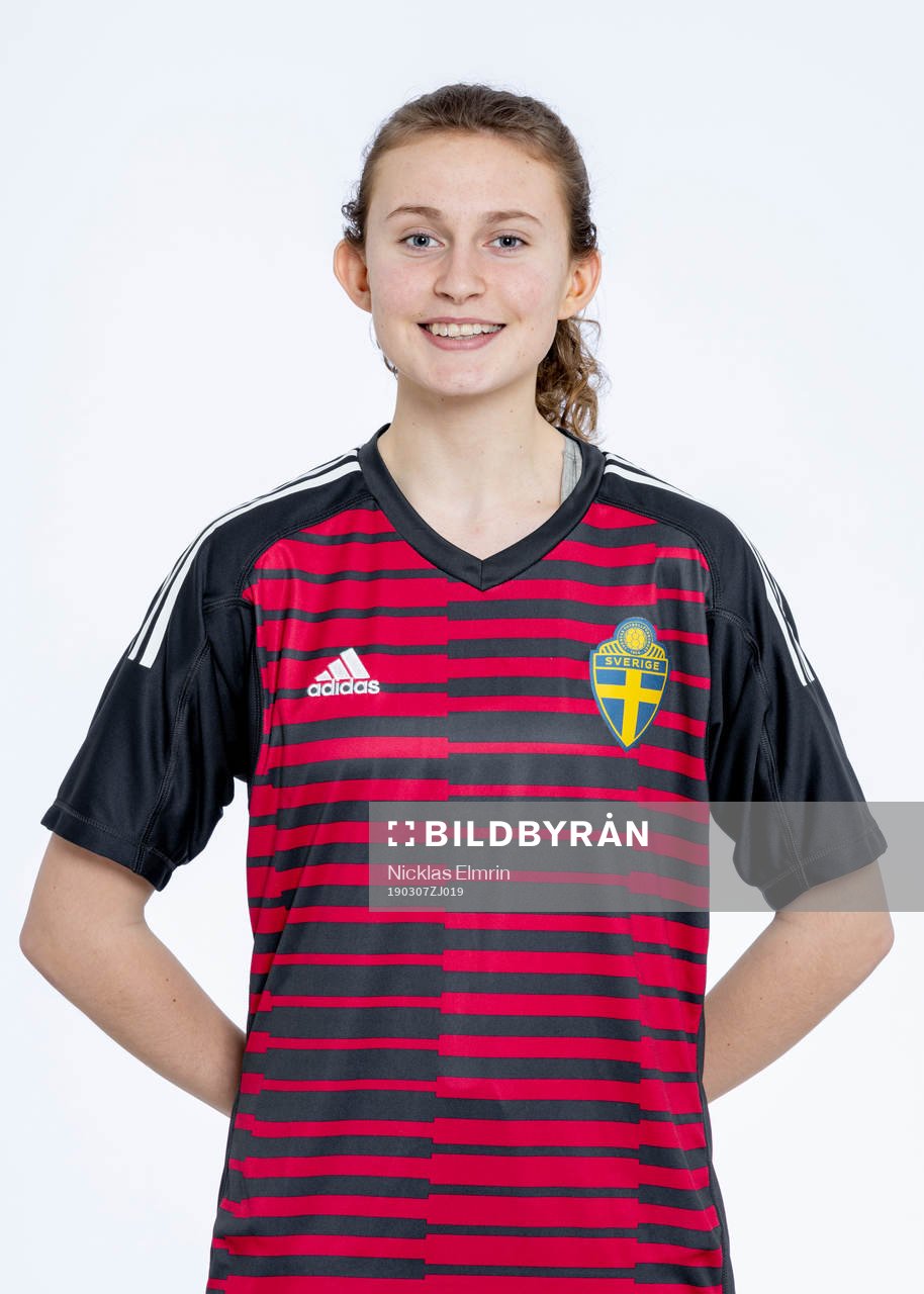 Linnéa Hagberg i F16/03-landslaget