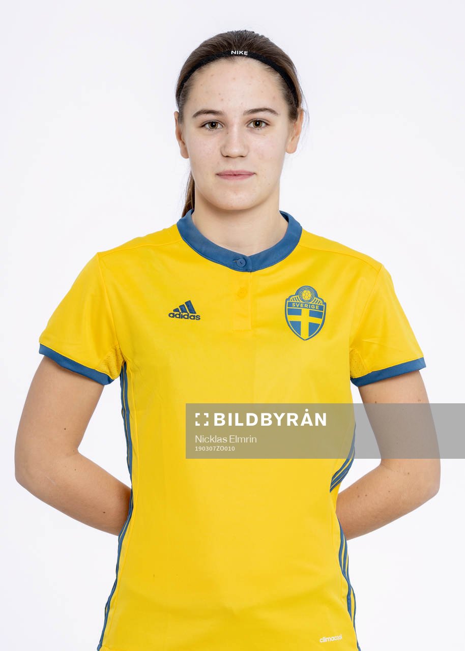 Julia Andersson i F16/03-landslaget