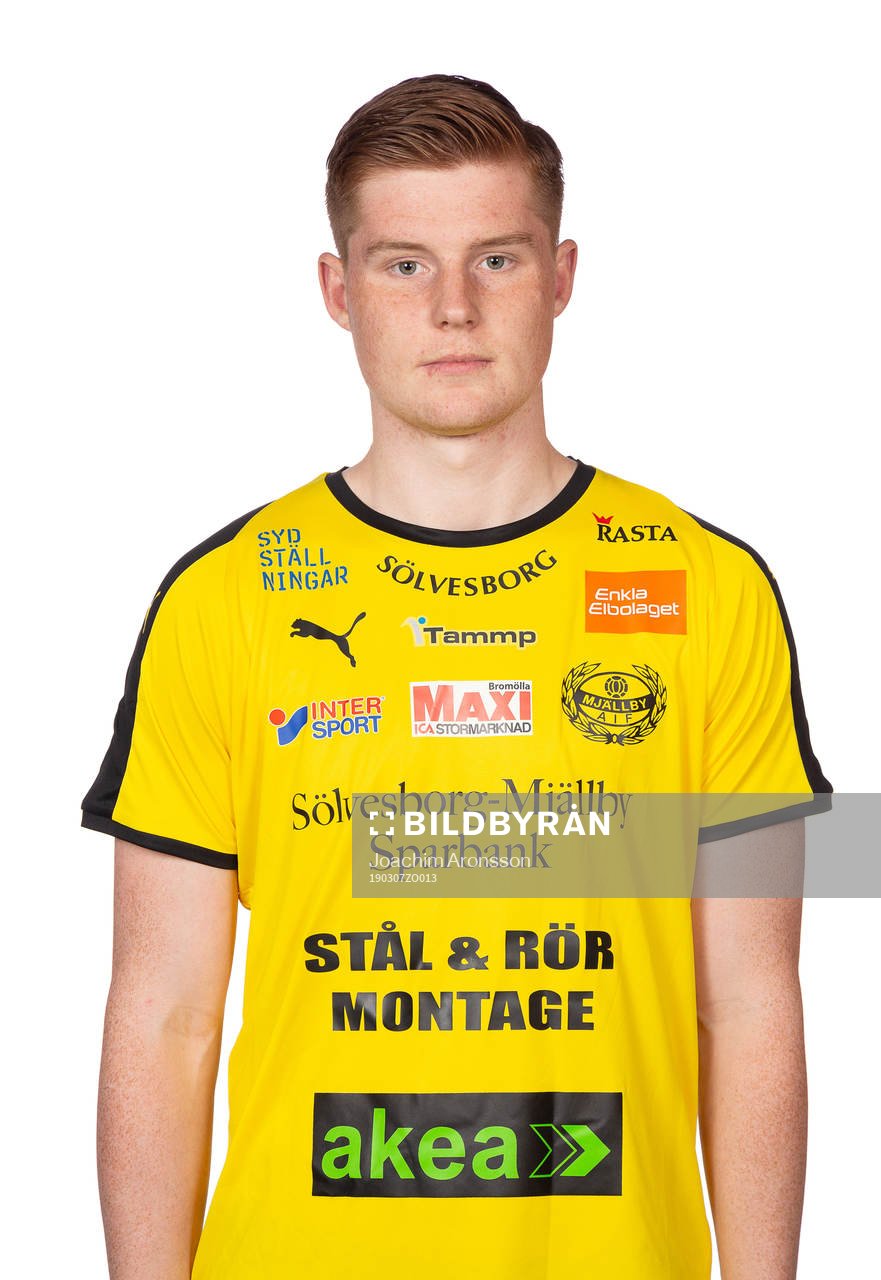 Mjällbys Philip Persson poserar för ett porträtt den 7 mars 2019 i Sölvesborg.