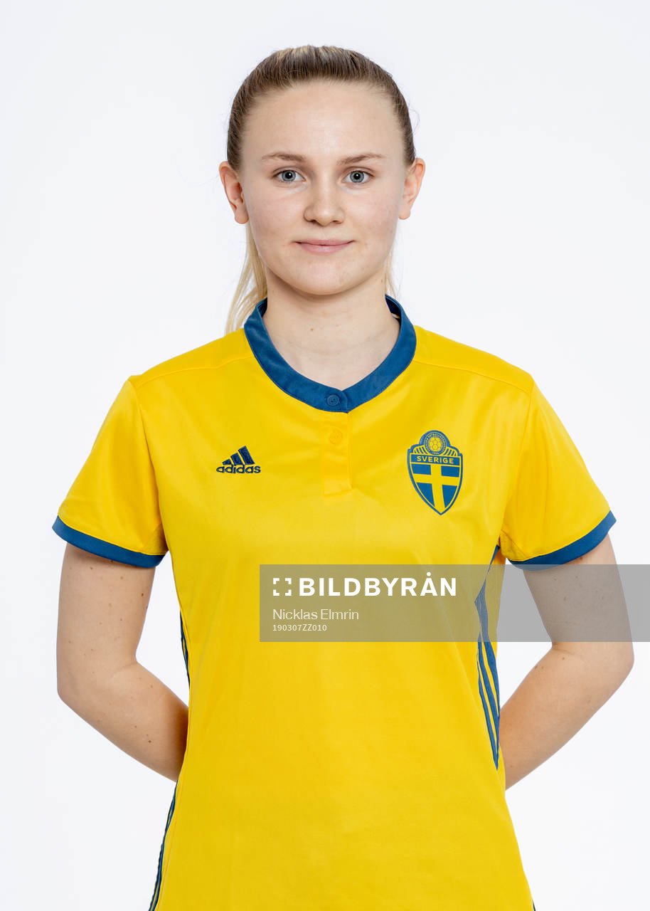 Matilda Vinberg i F16/03-landslaget poserar för ett porträtt den 7 mars 2019 i Göteborg.
