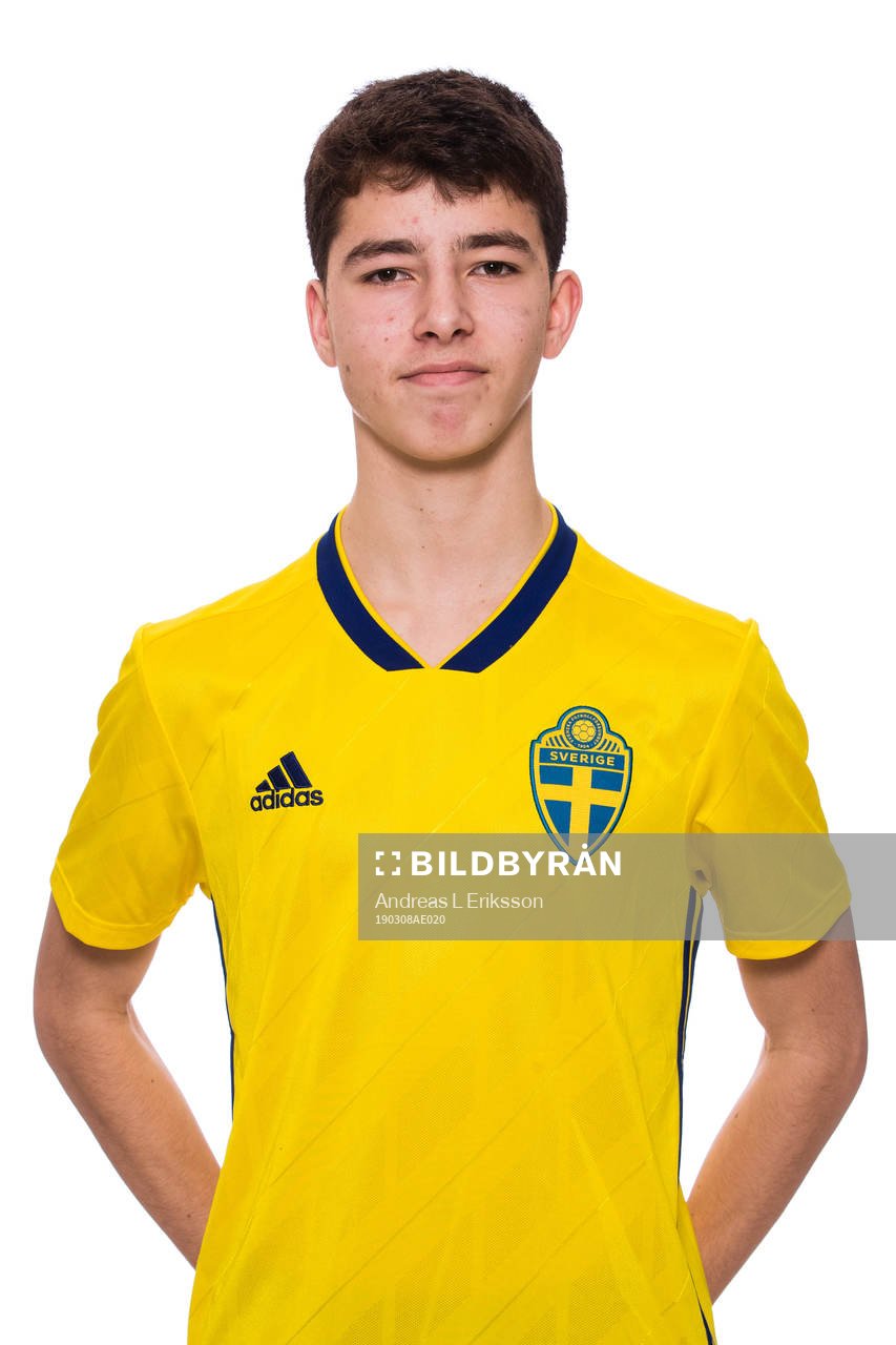 Adam Kiani i P16-landslaget