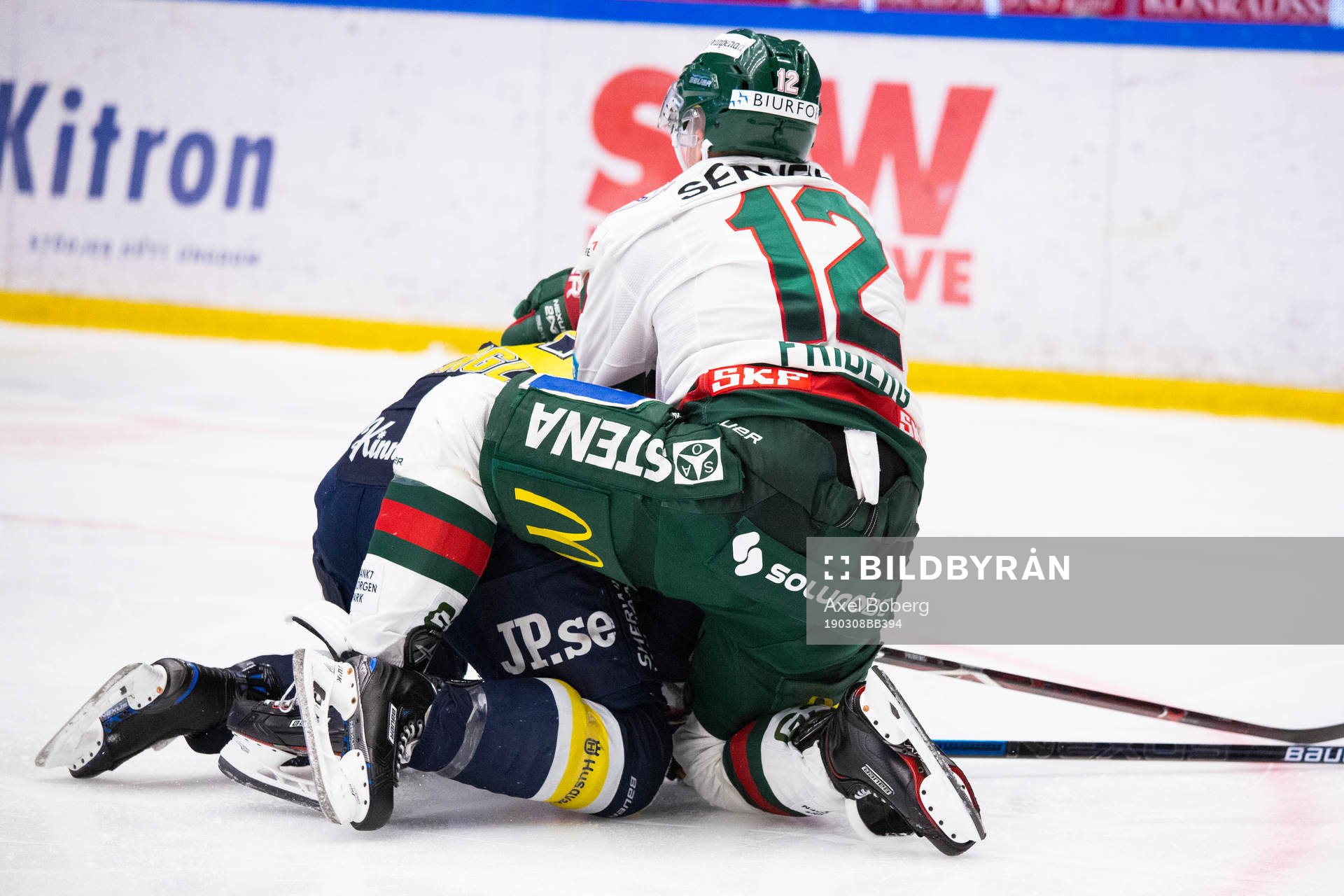 s Kristofer Berglund och Frölunda Max Friberg