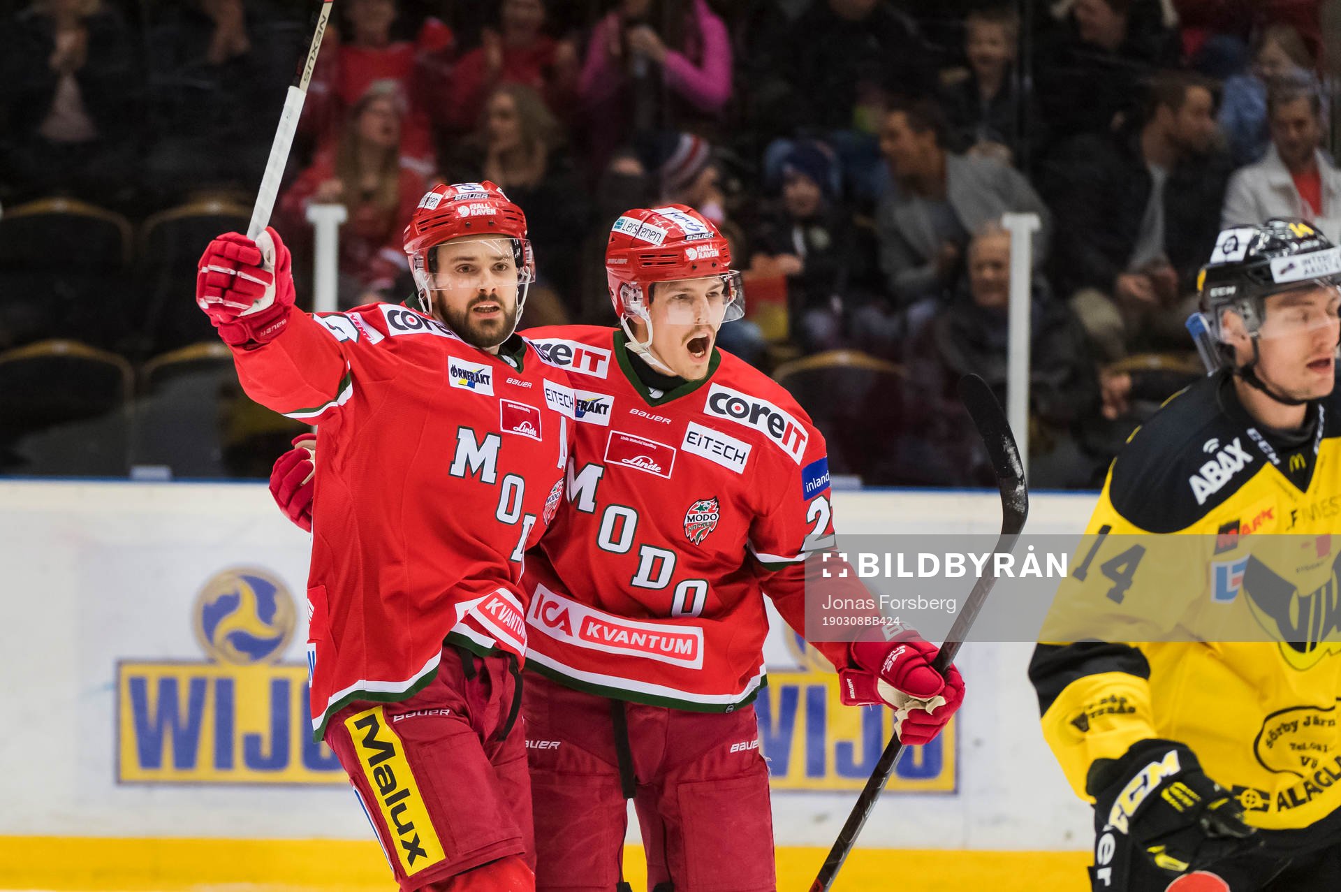 Modos Jonathan Johnson jublar