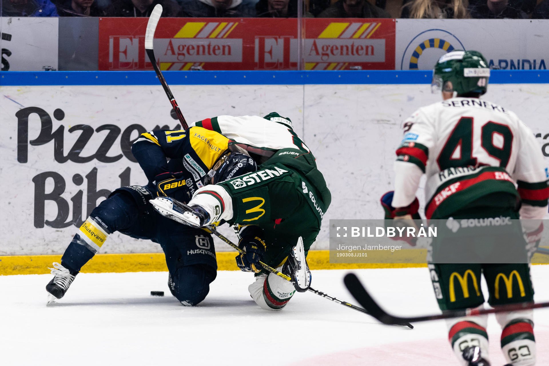 s Simon Önerud  och Frölundas Viktor Ekbom