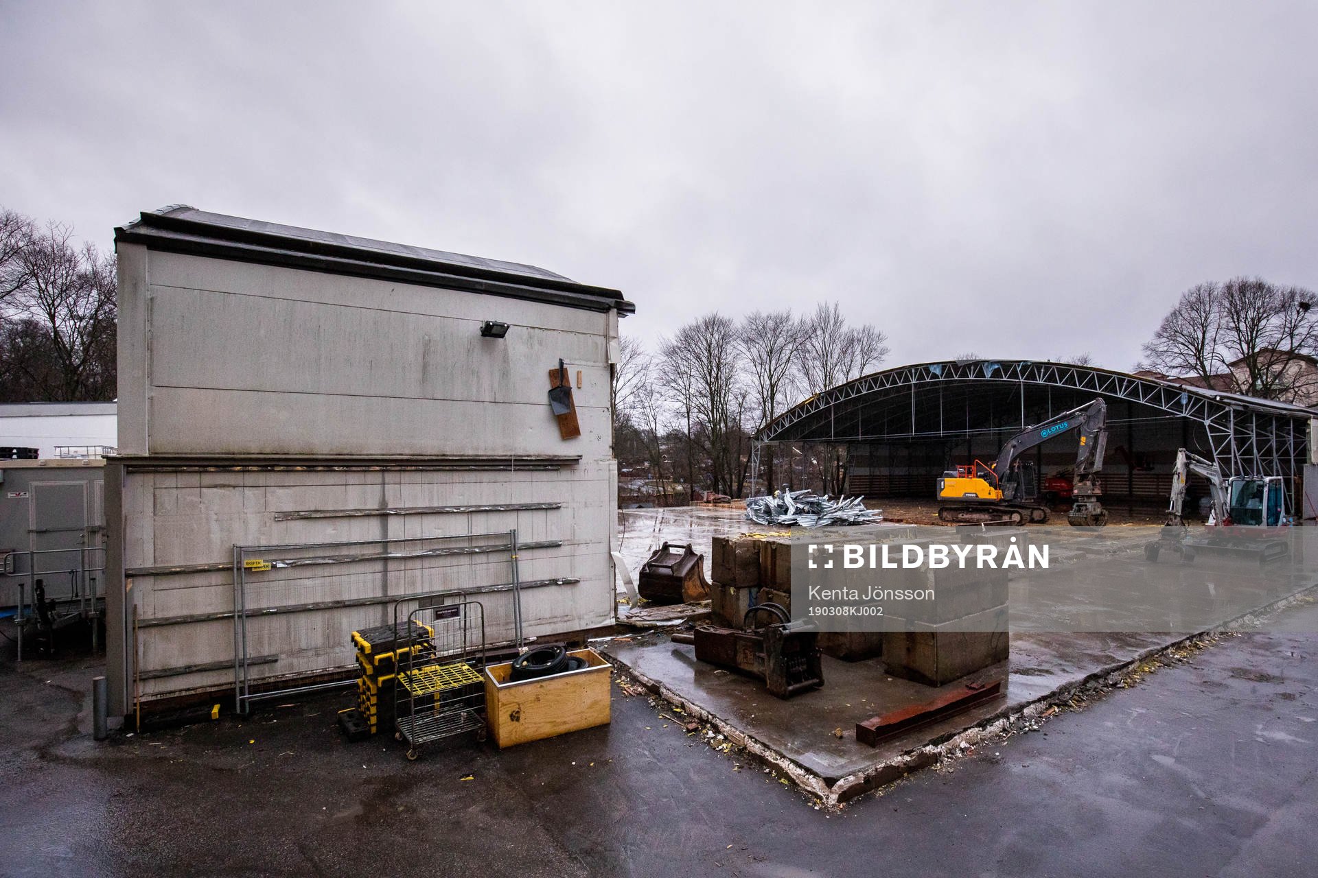 Generell vy över rivningen av Zinkensdamms ishall