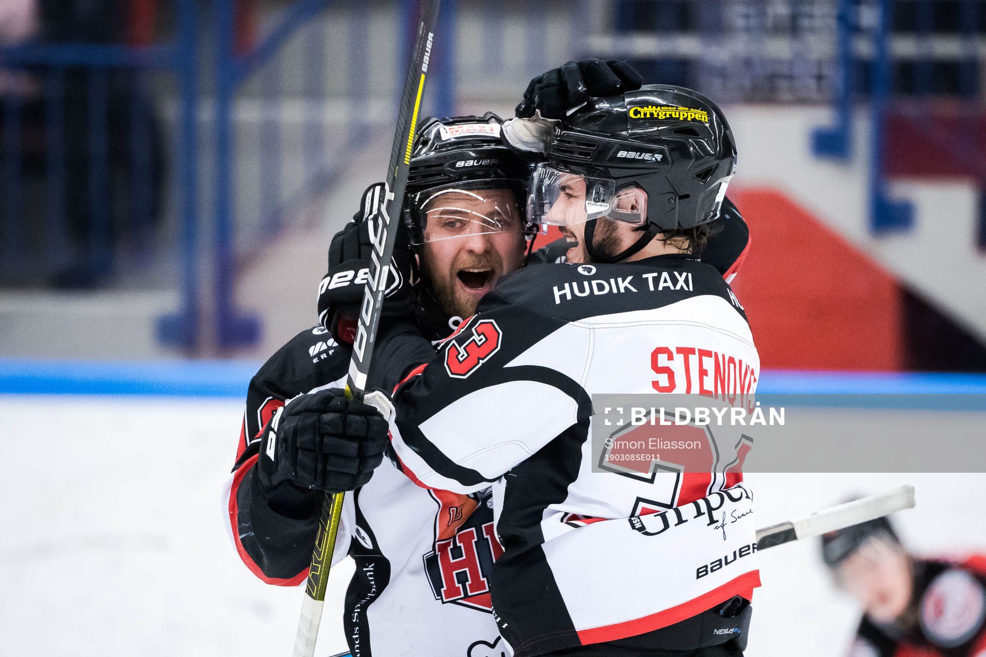 Hudiksvalls Jonas Lindström och Tommy Stenqvist jublar