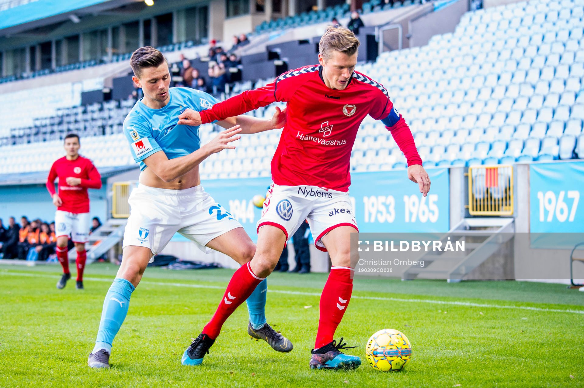 Malmö FFs Marcus Antonsson mot Kalmars Viktor Elm