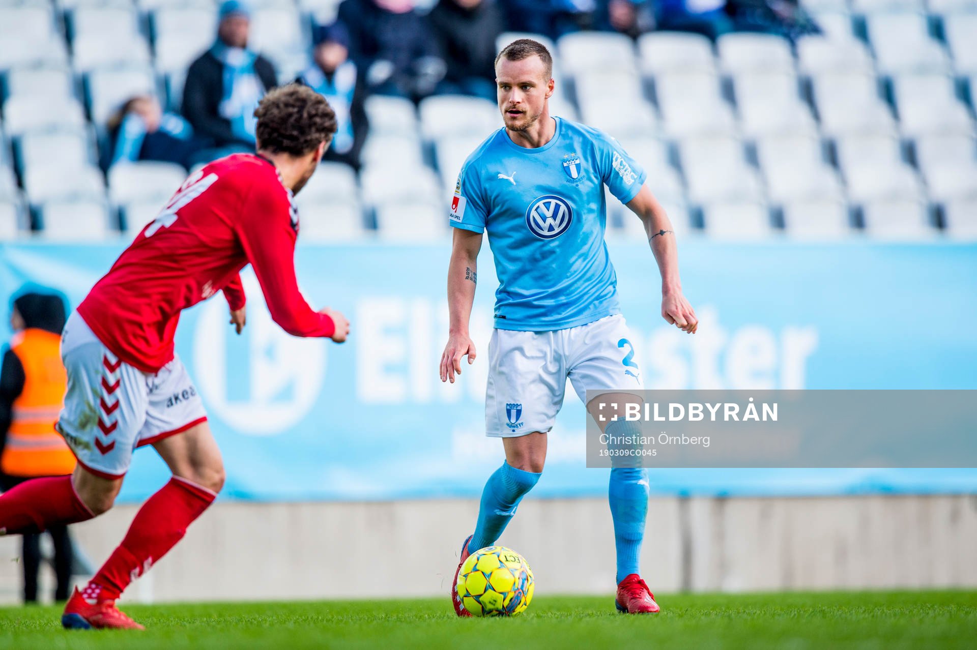 Malmö FFs Eric Larsson mot Kalmars Herman Hallberg