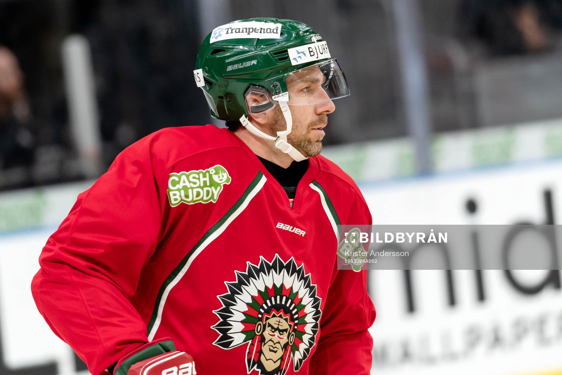 Frölundas Joel Lundqvist före ishockeymatchen i SHL