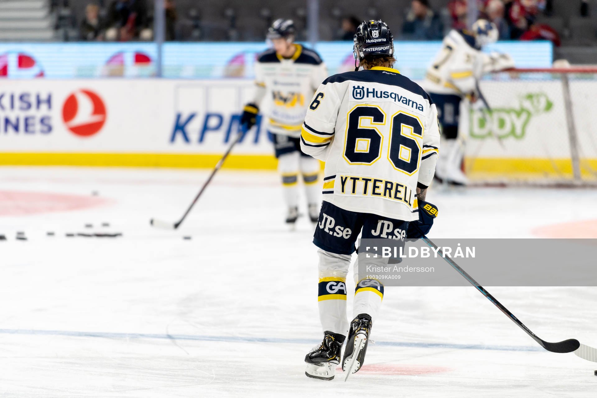 s Alexander Ytterell före ishockeymatchen i SHL mellan