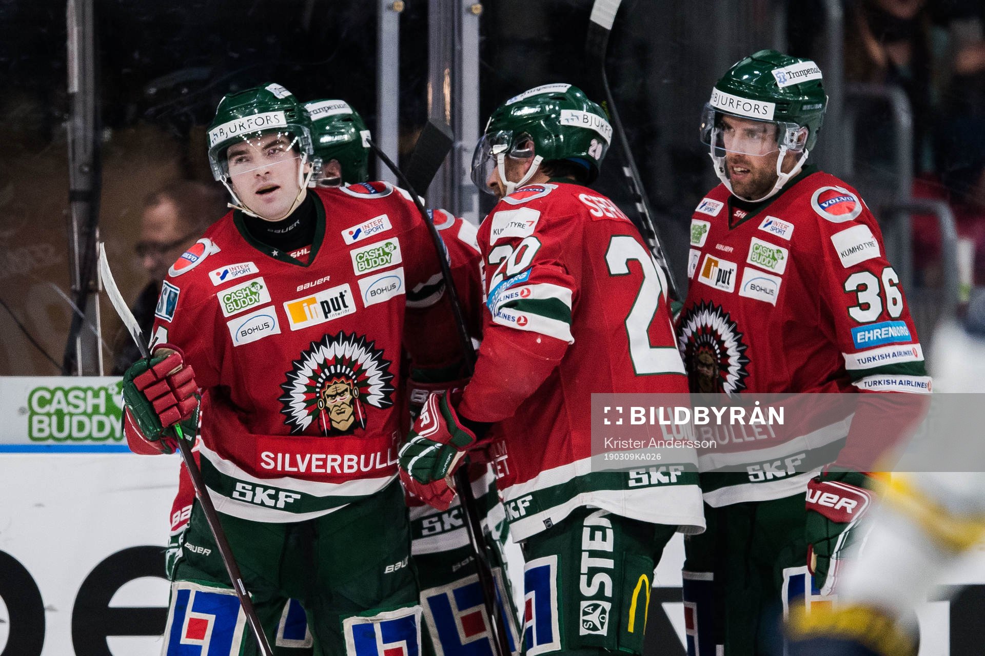 Frölundas Simon Hjalmarsson jublar