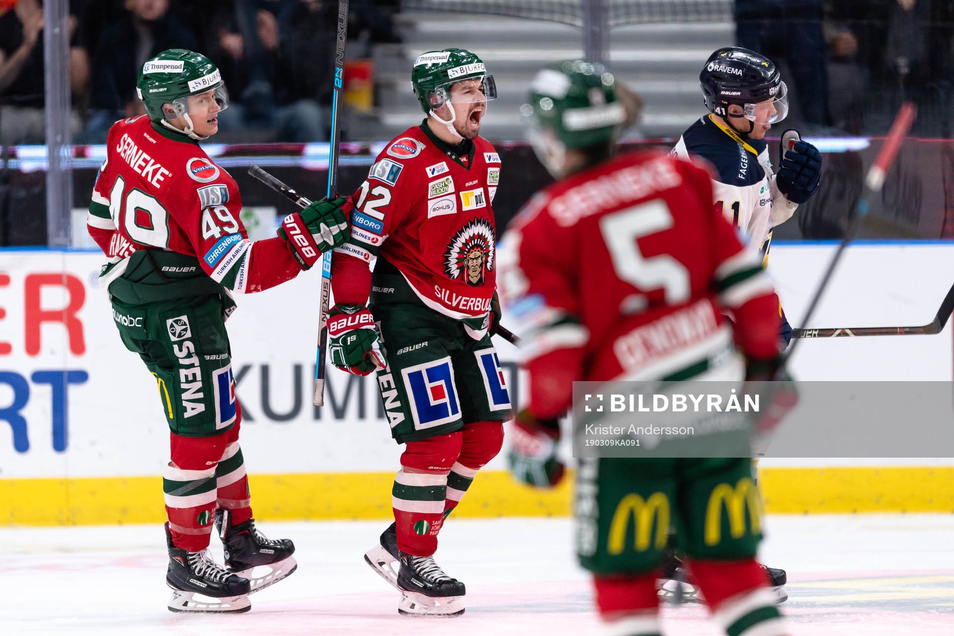 Frölundas Patrik Carlsson jublar