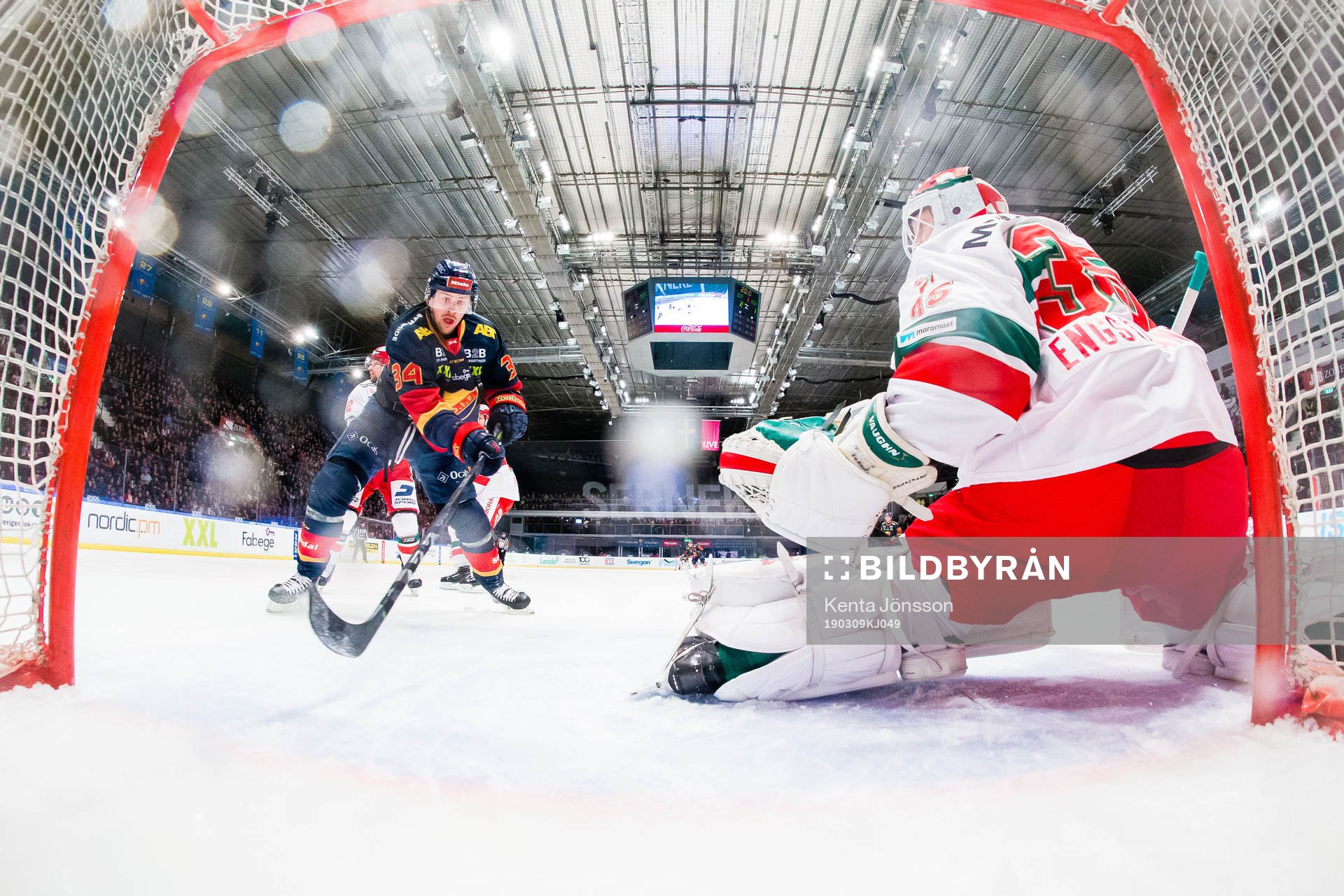 Djurgårdens Daniel Brodin med en målchans framför Moras