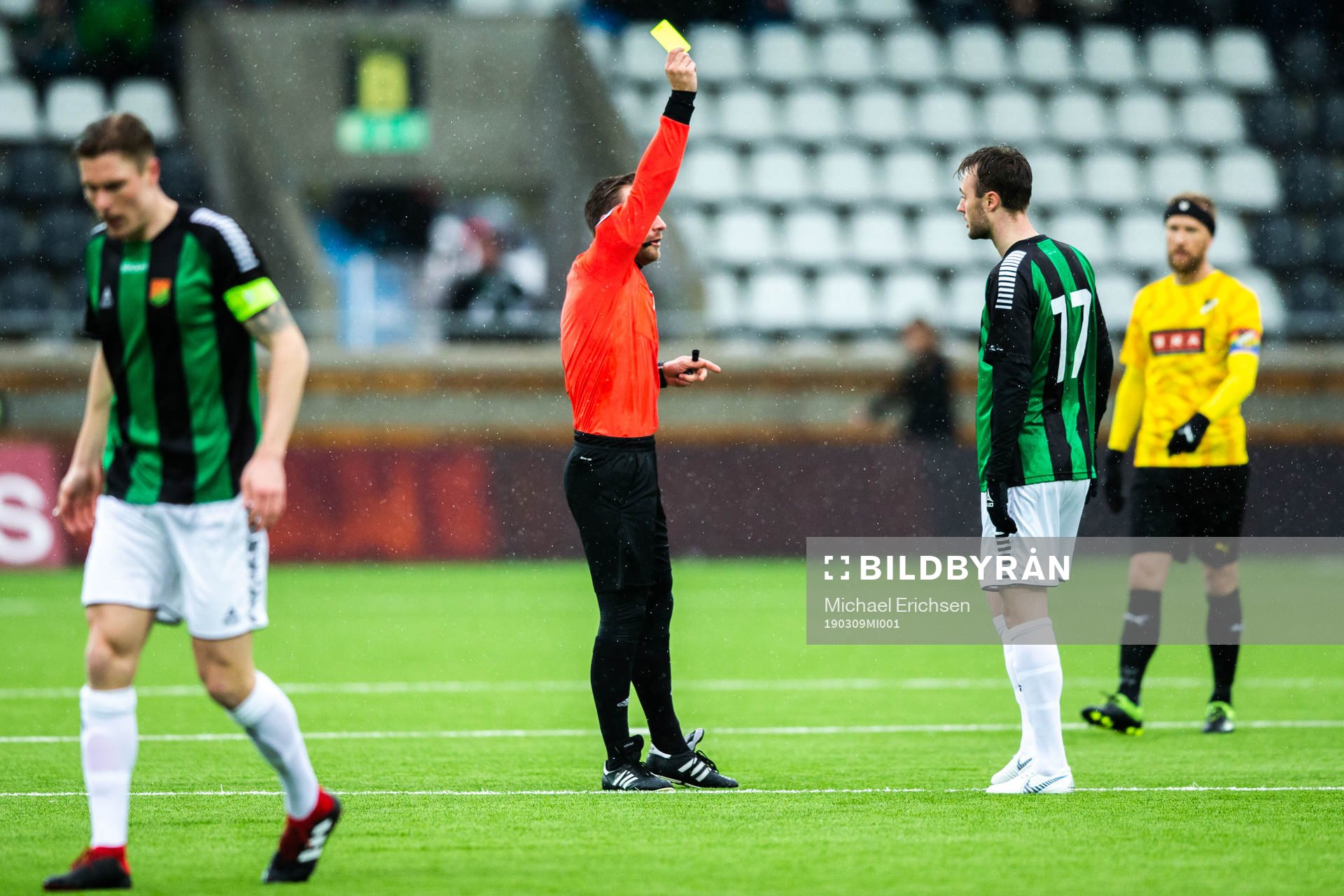 GAIS Niklas Olsson tilldelas ett gult kort