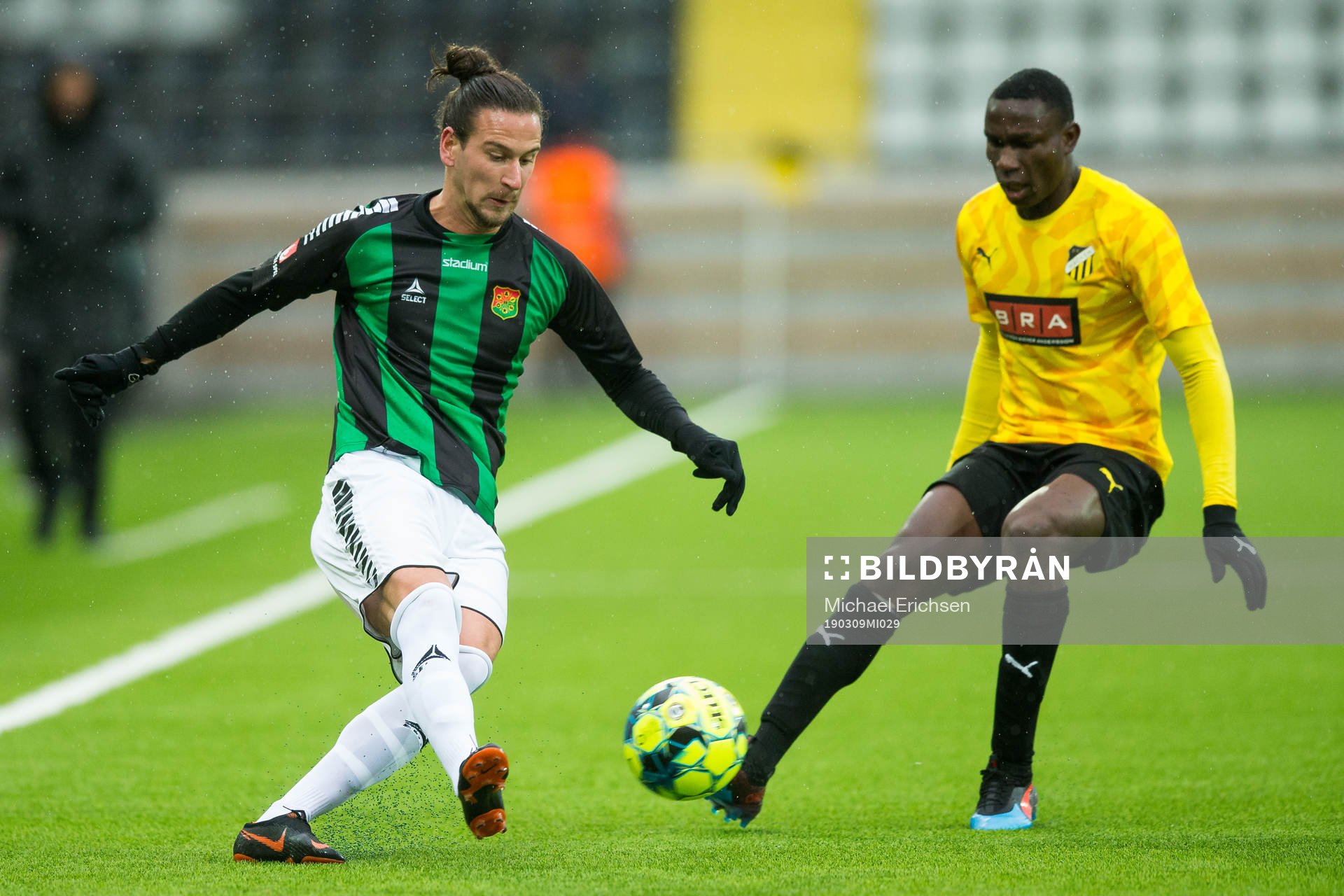 GAIS Edin Hamidovic och Häckens Elohor Ekpolo