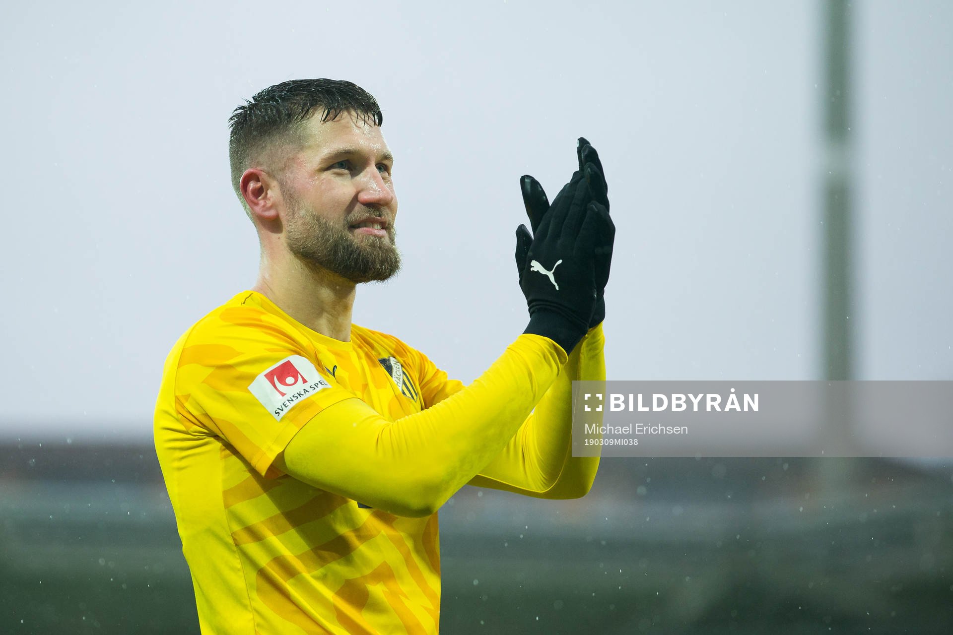 Häckens Joona Toivo jublar