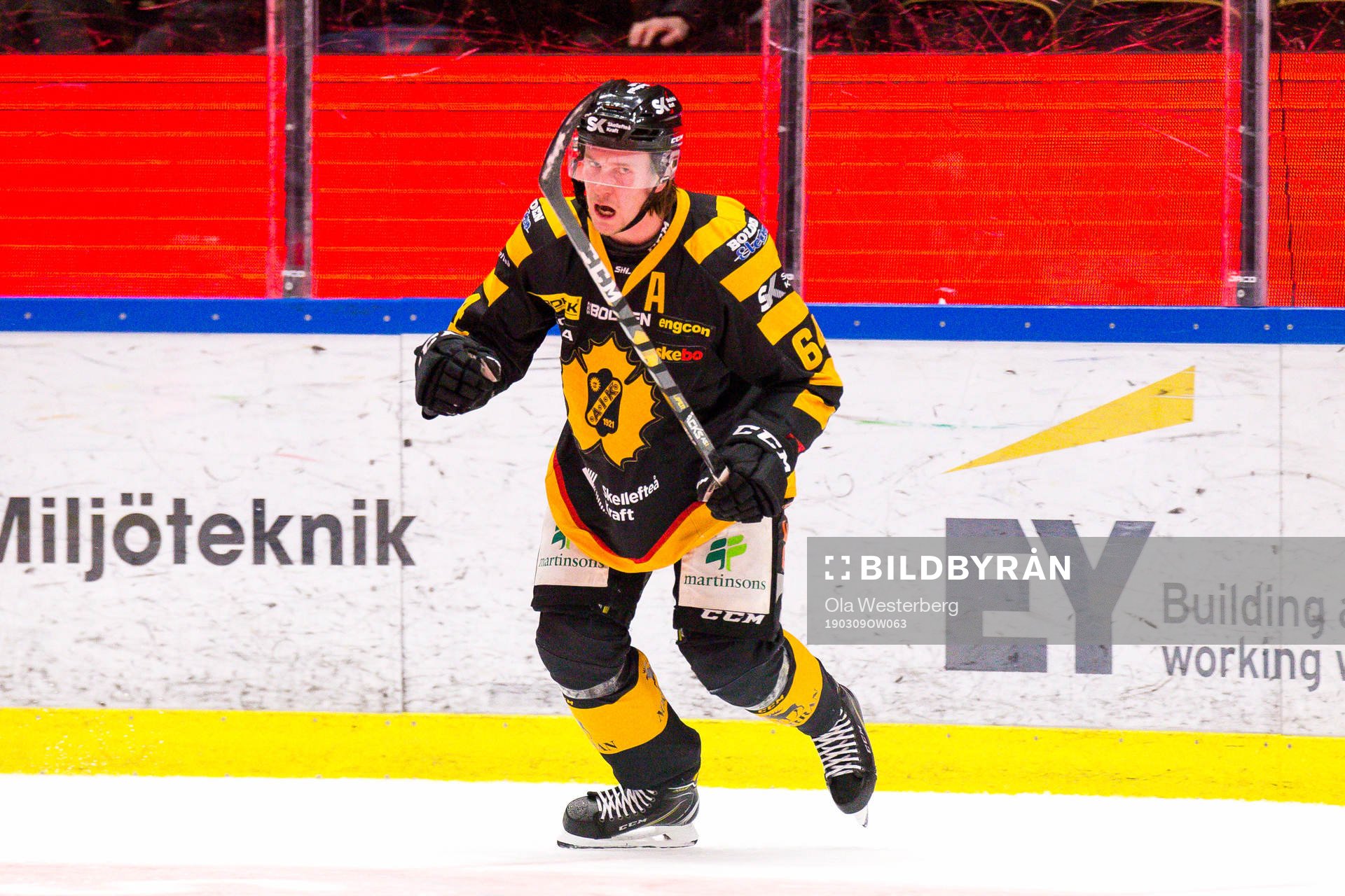 Skellefteås Jonathan Pudas jublar
