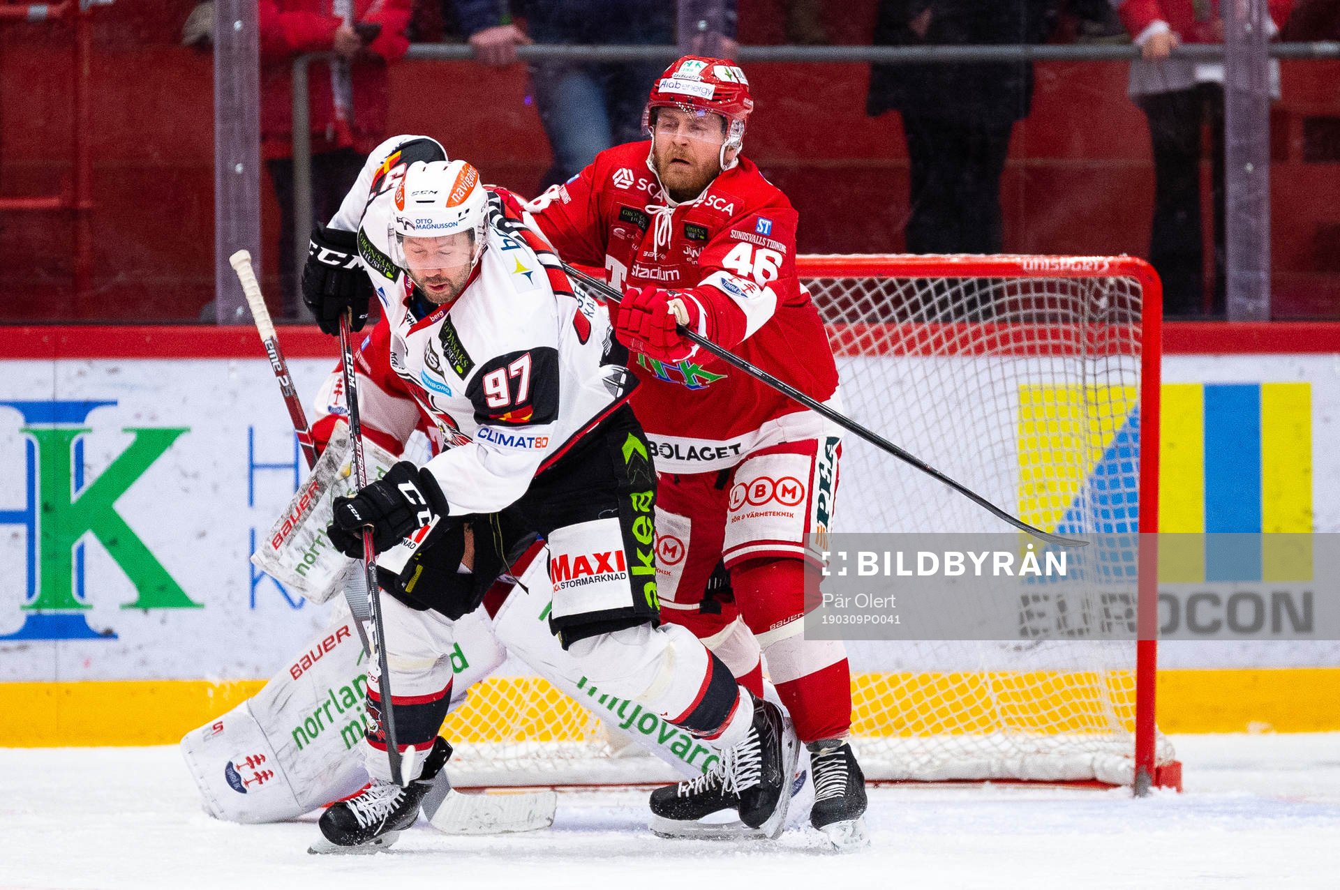 Malmö Redhawks Per Ledin och Timrås Janne Jalasvaara