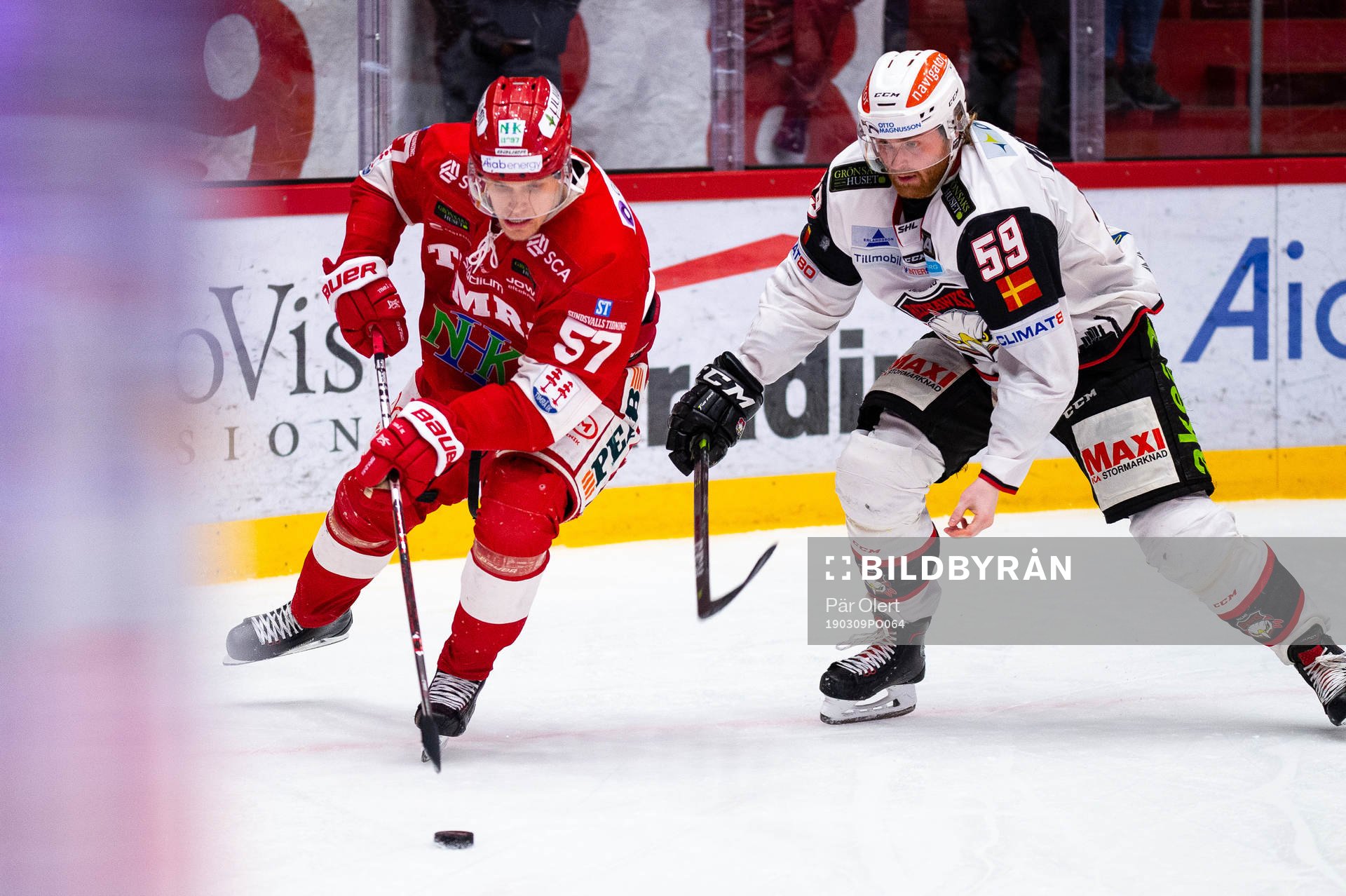 Timrås Anton Wedin och Malmö Redhawks Anton Mylläri
