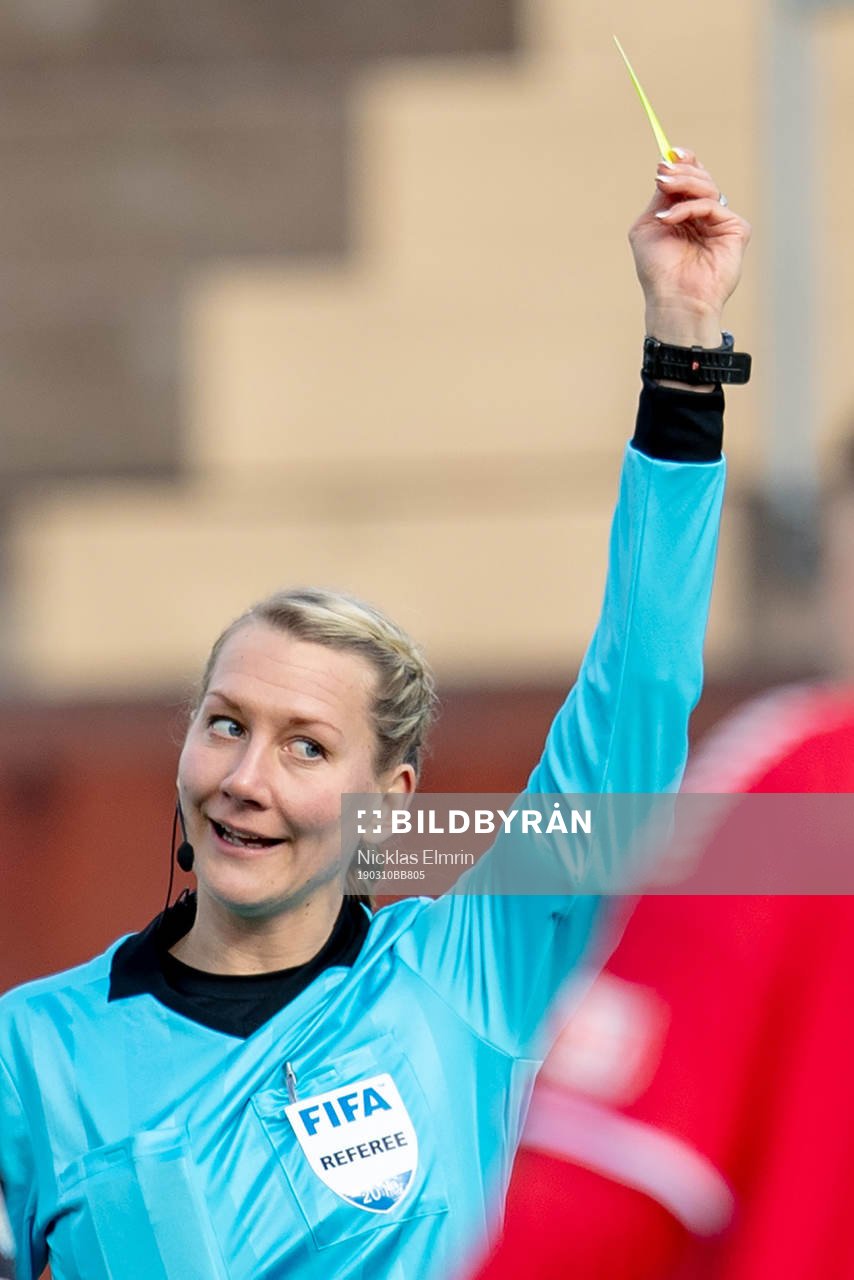 0  Domare Tess Olofsson