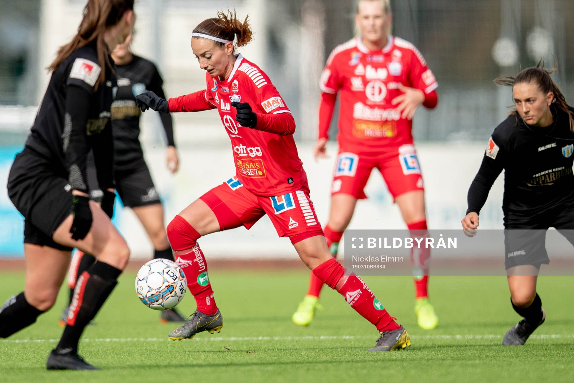 0  Linköpings Kosovare Asllani