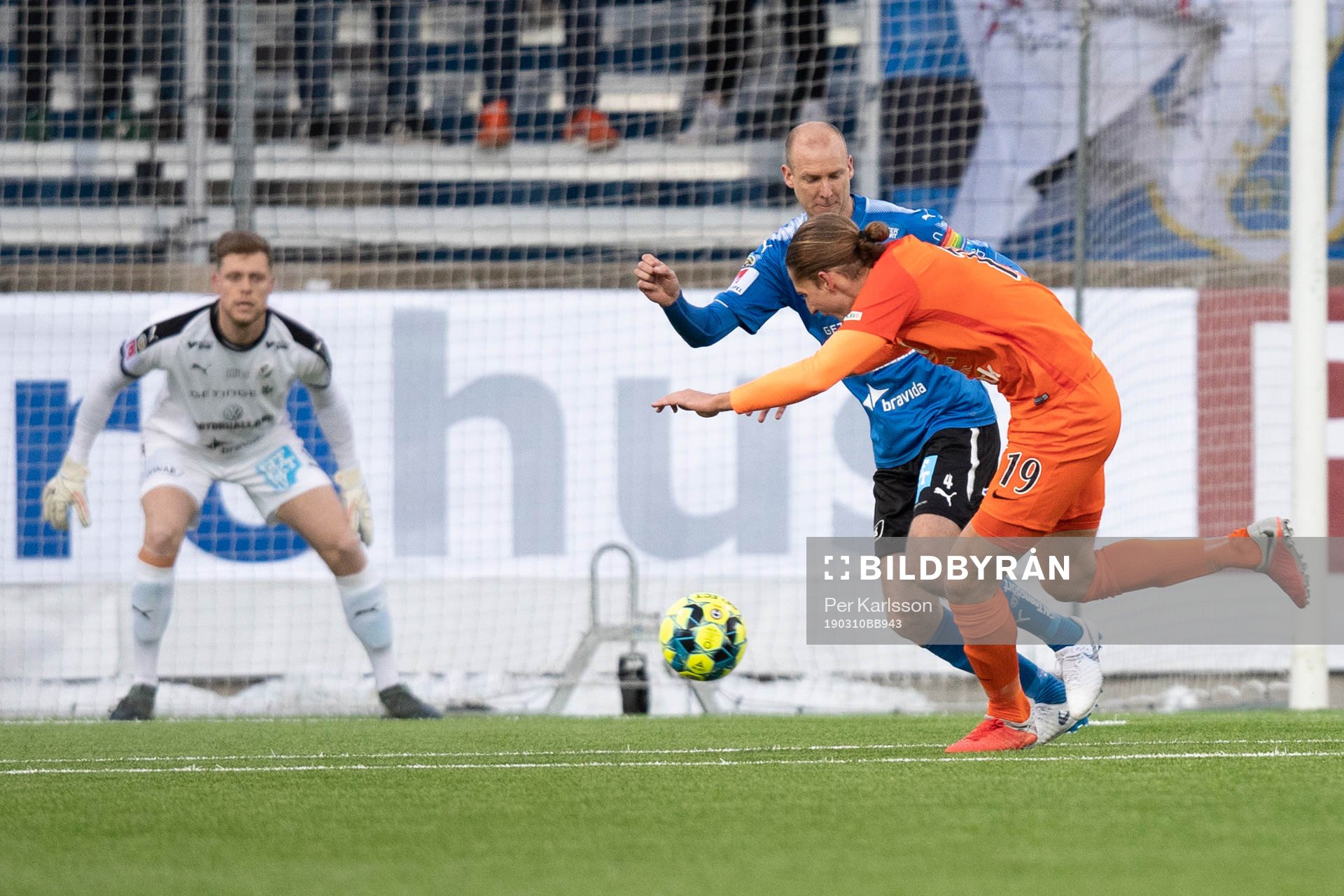 AFC Eskilstunas Felix Michel Melki och Halmstads Andreas