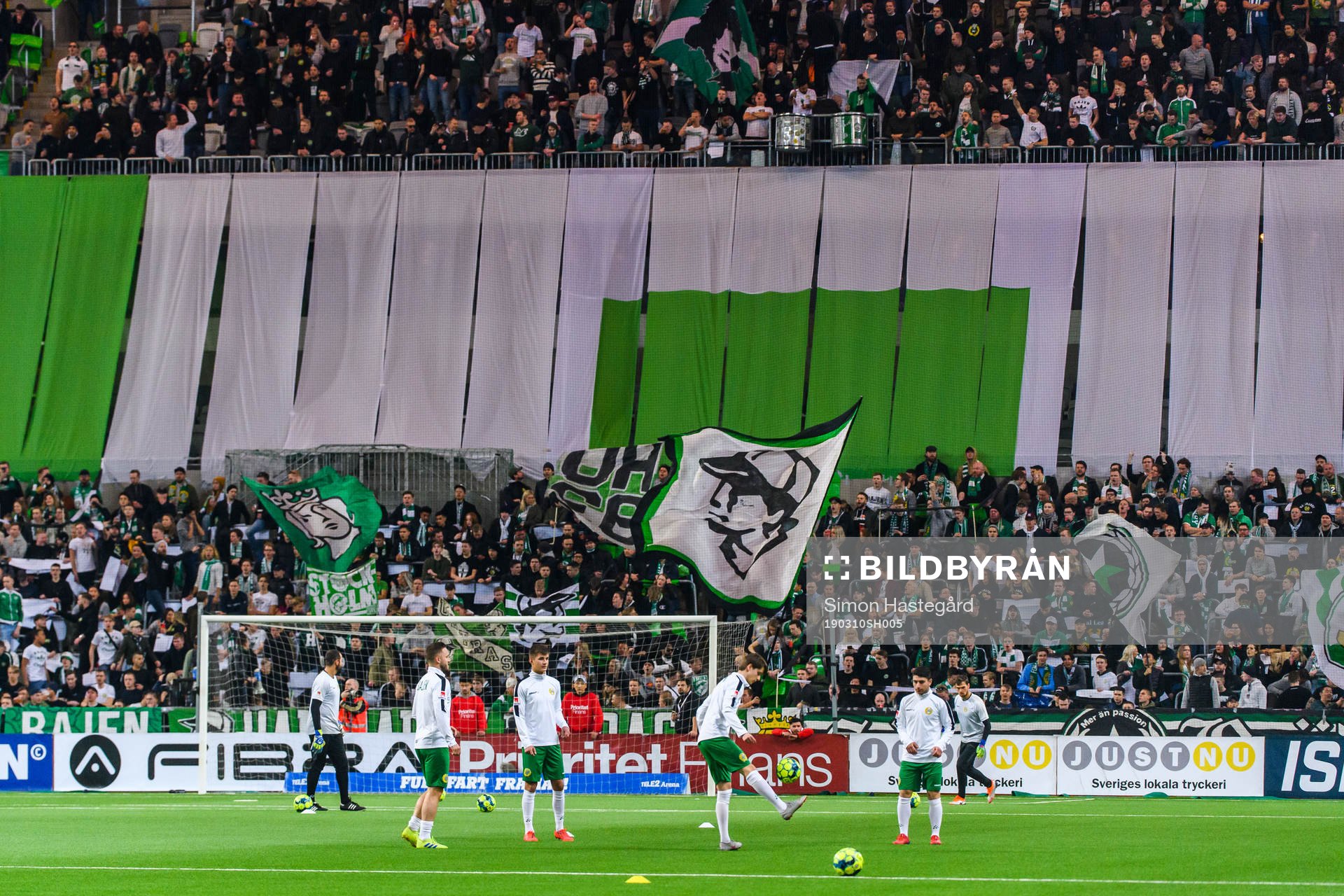 Hammarbys spelare värmer upp