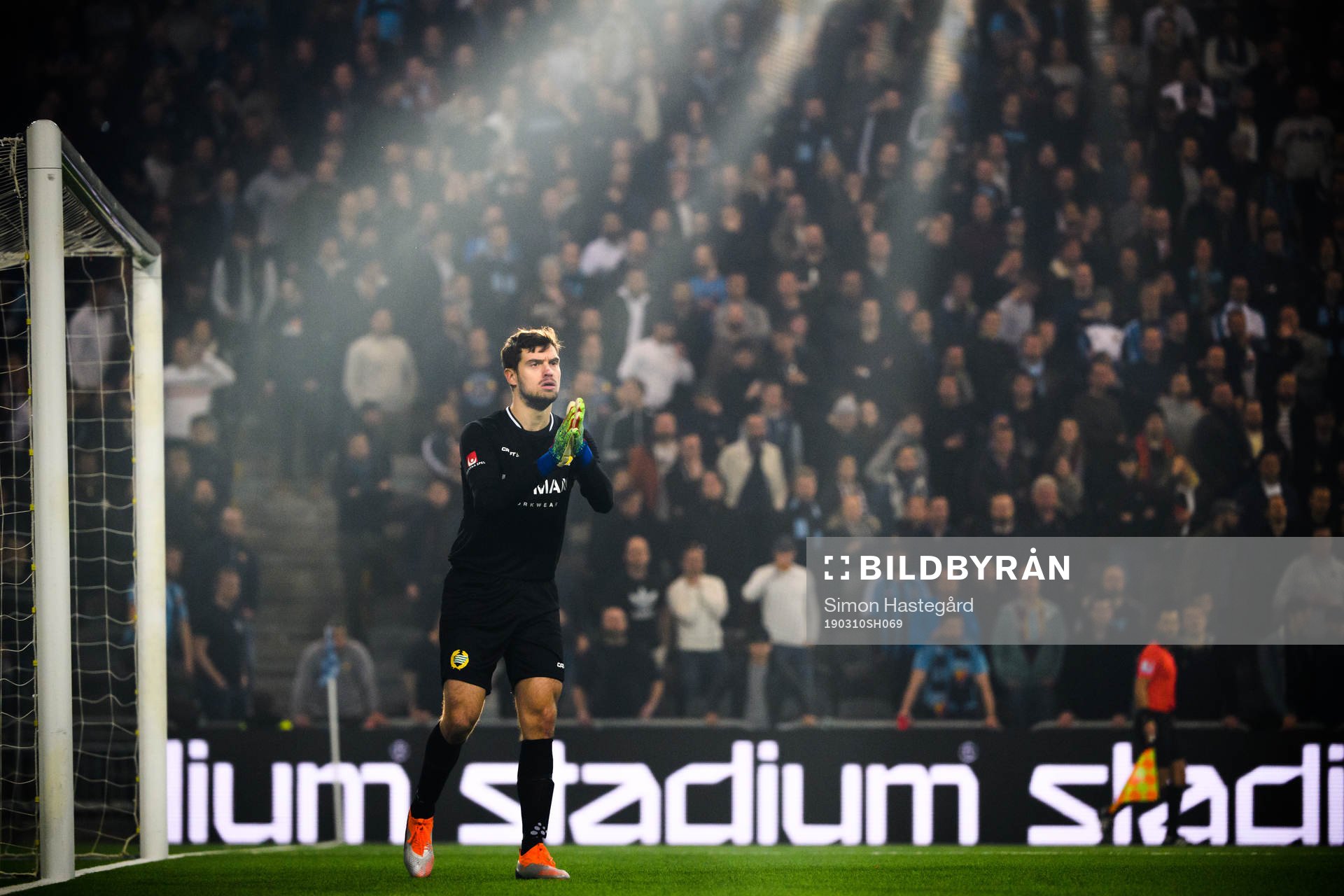 Hammarbys målvakt Davor Blazevic deppar