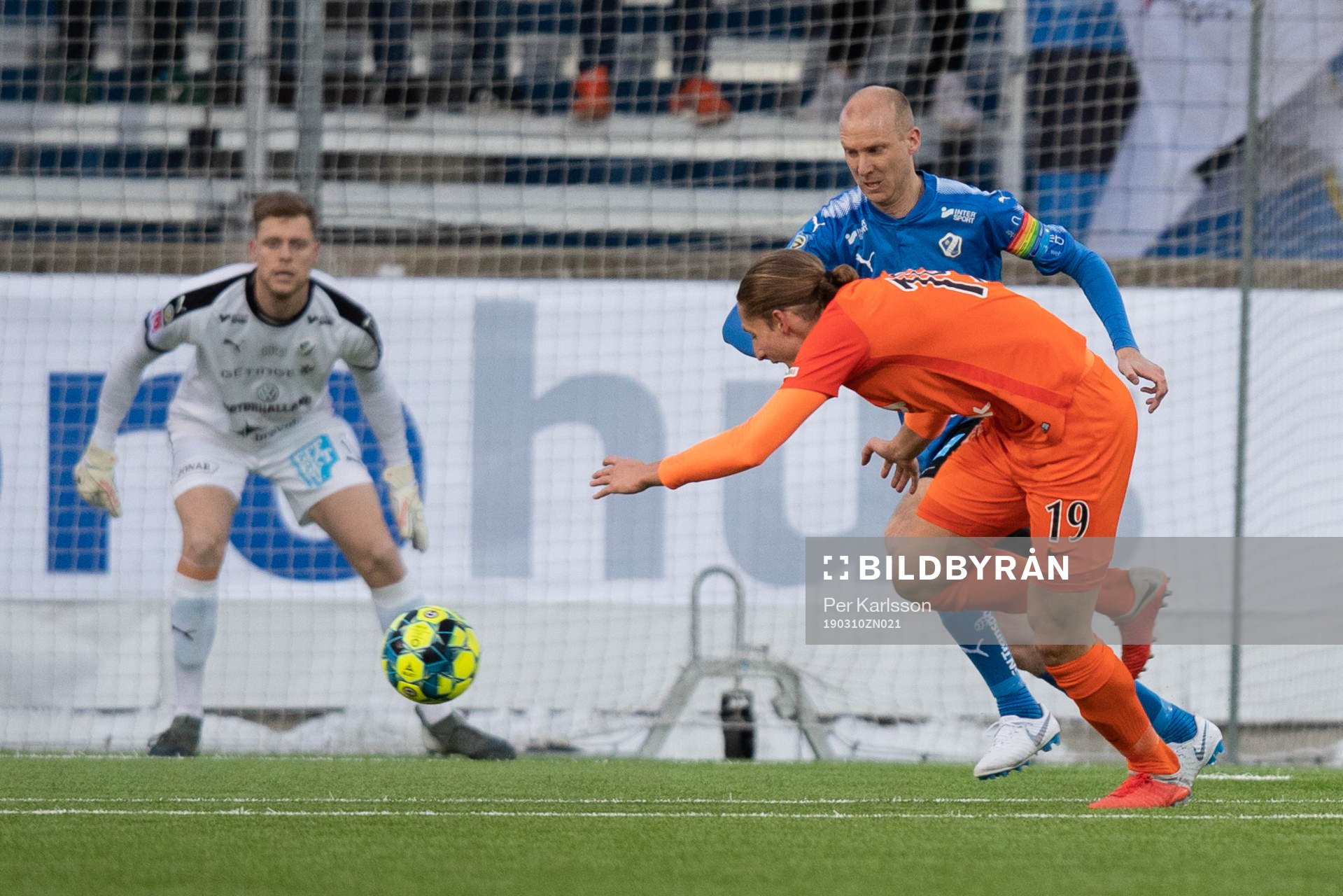AFC Eskilstunas Felix Michel Melki och Halmstads Andreas