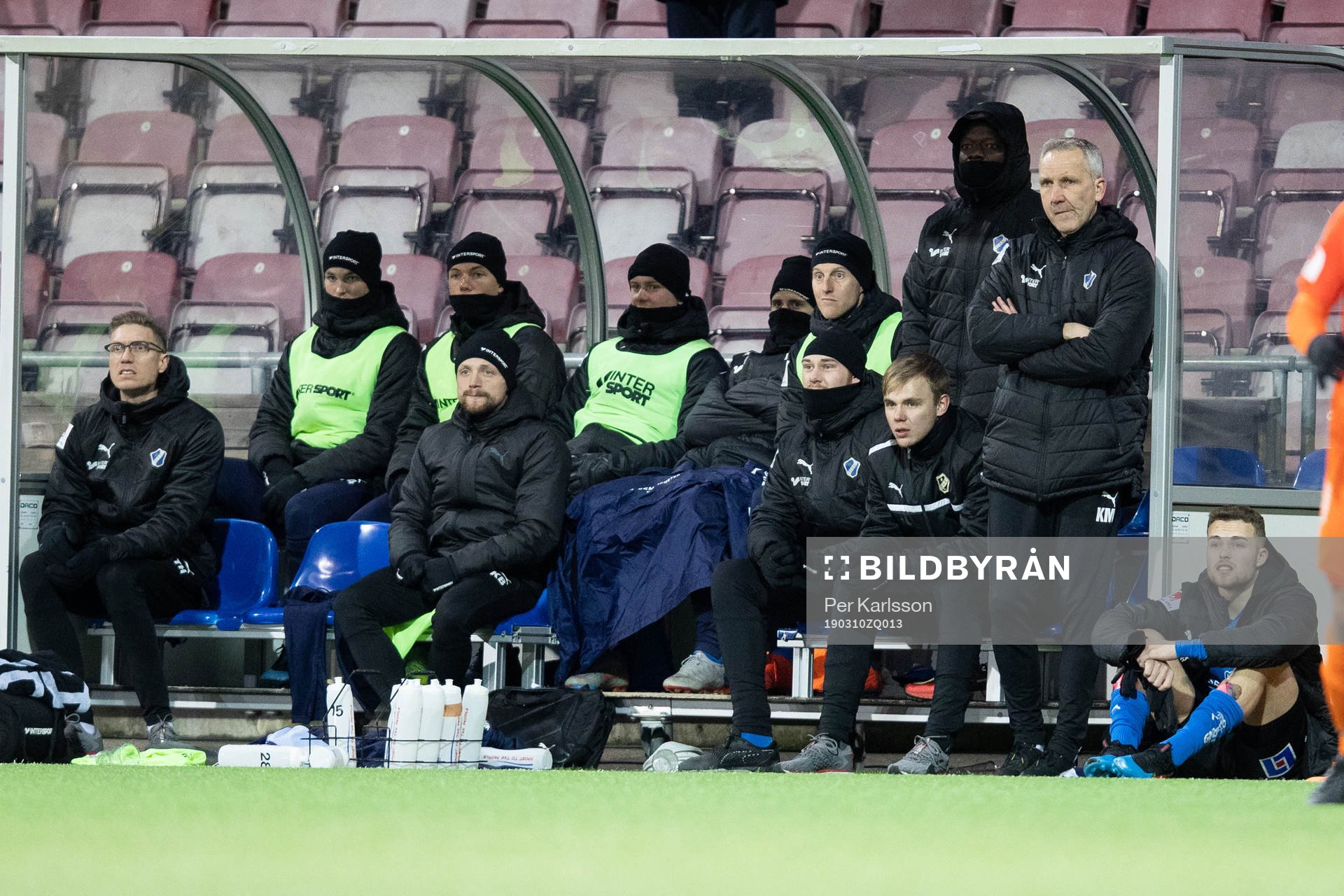 Deppigt på bänken