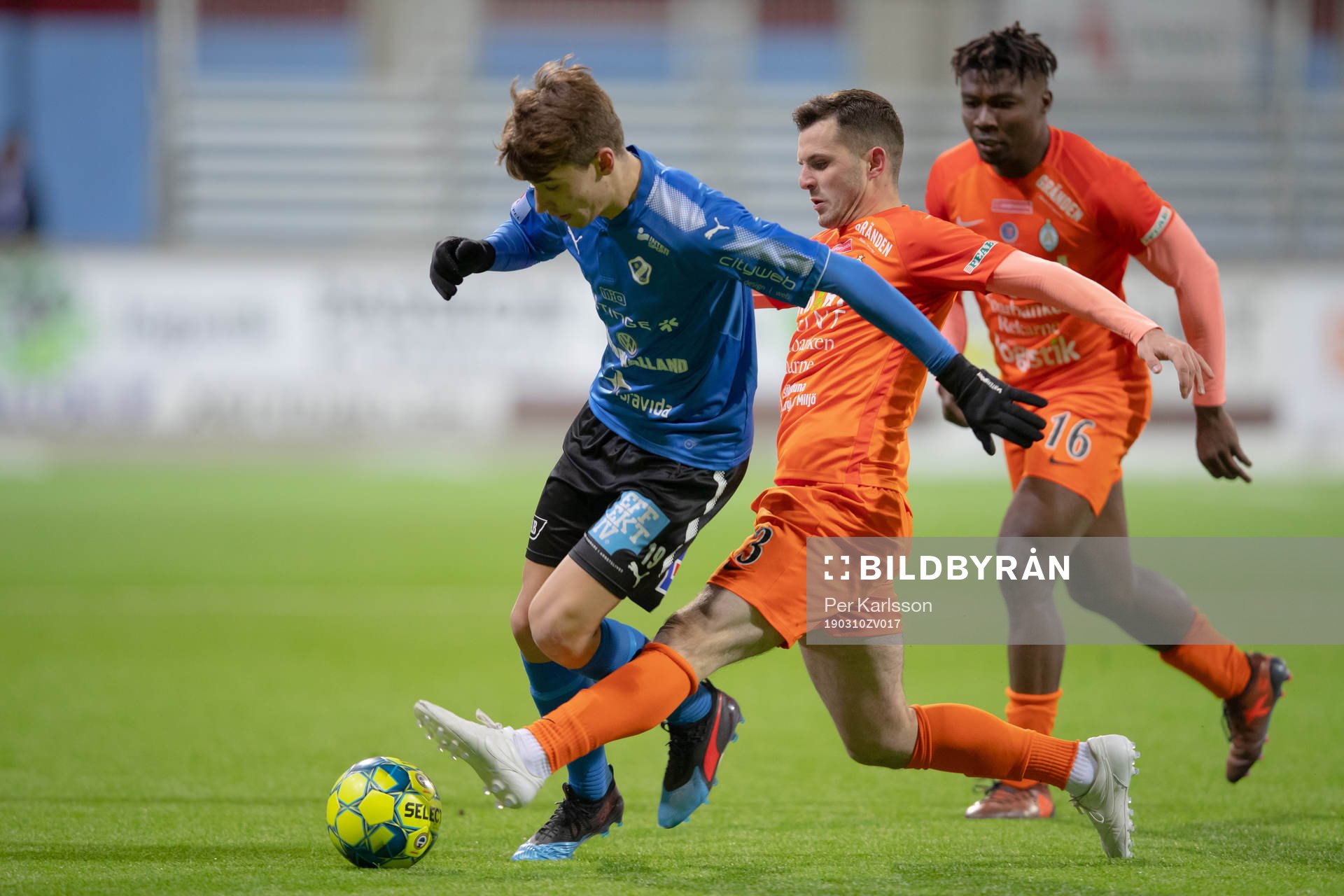 Halmstads Rasmus Wiedesheim-Paul och AFC Eskilstunas Kadir
