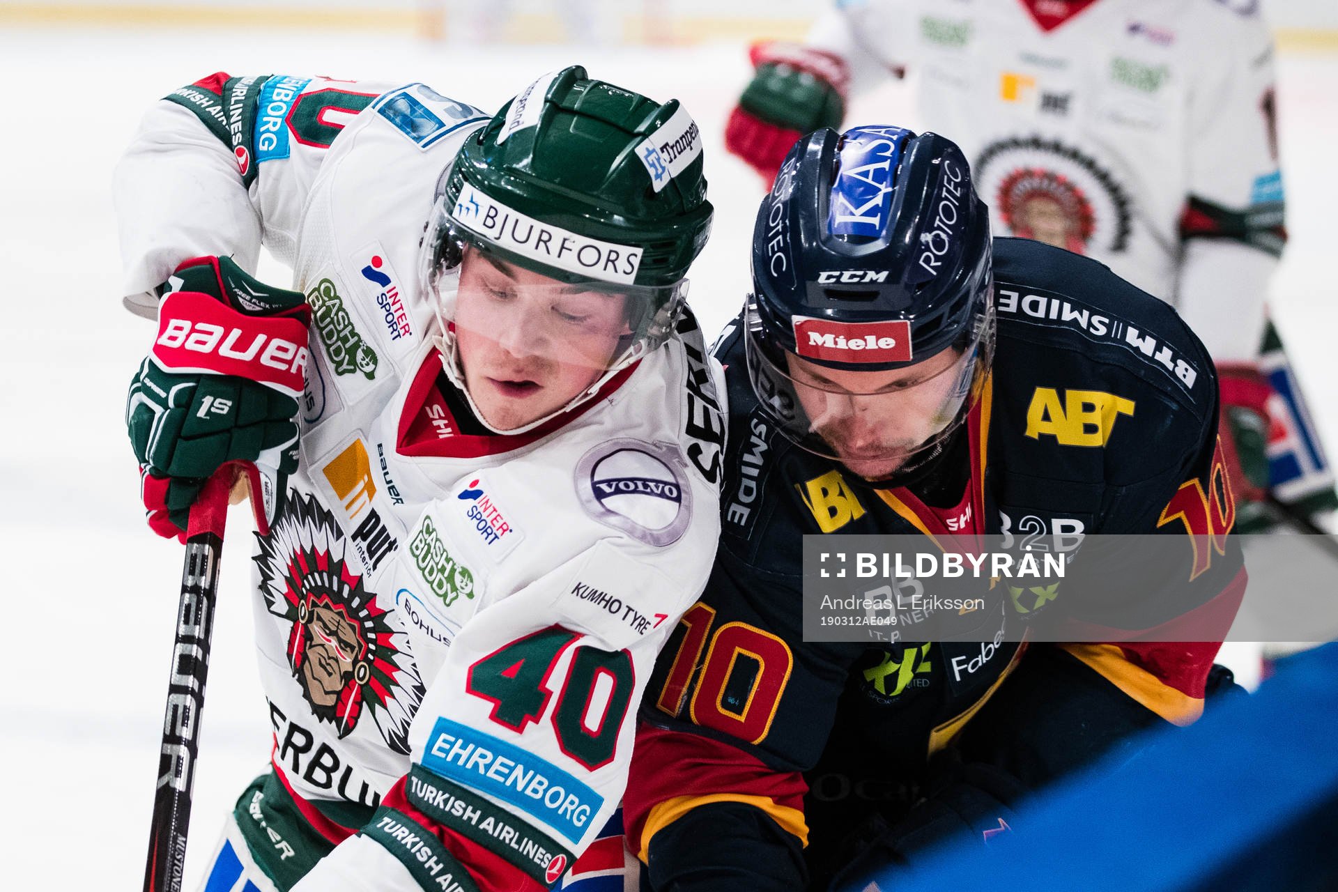 Frölundas Joel Mustonen och Djurgårdens Niclas Bergfors