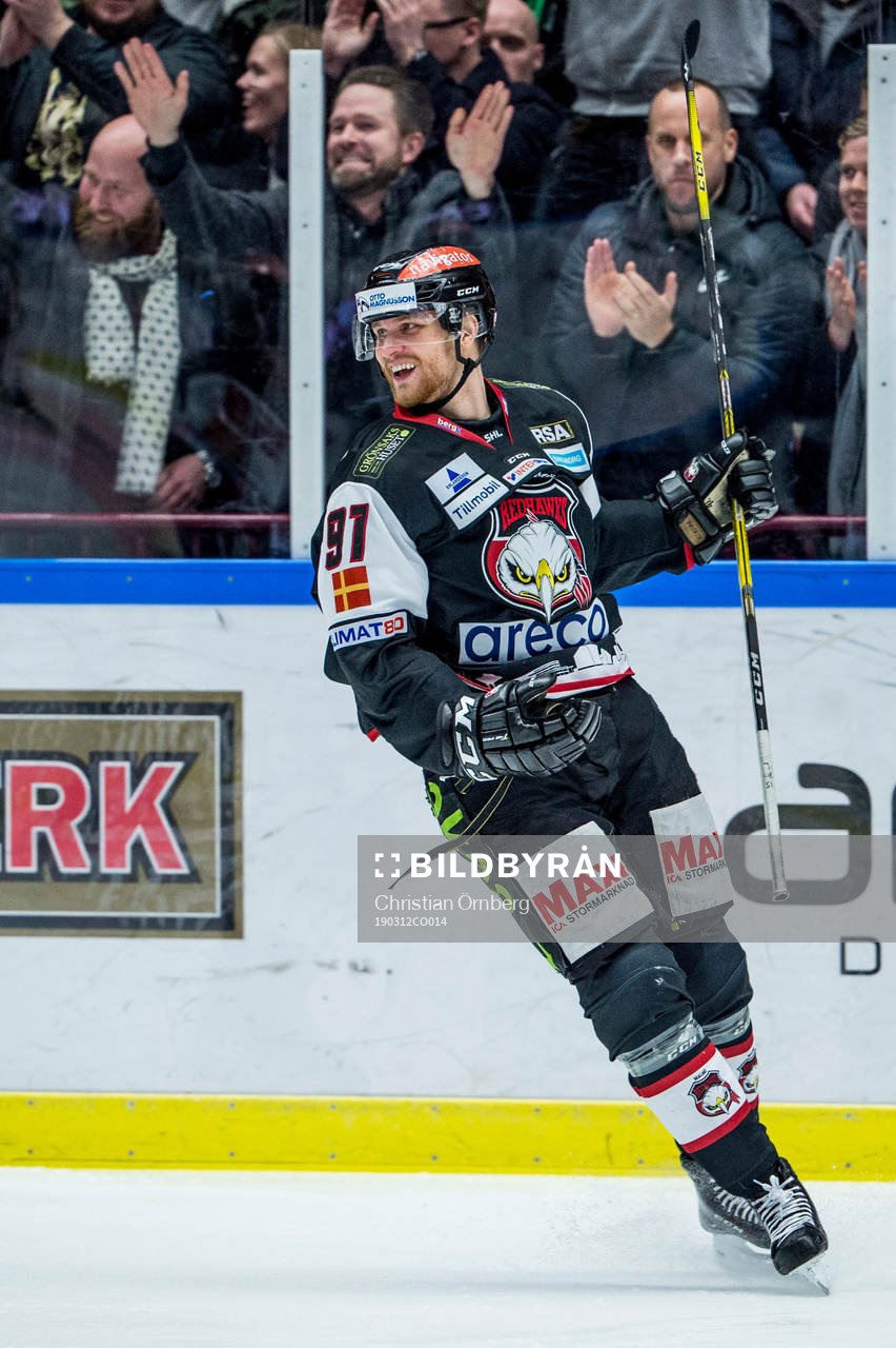 Malmö Redhawks Max Görtz jublar