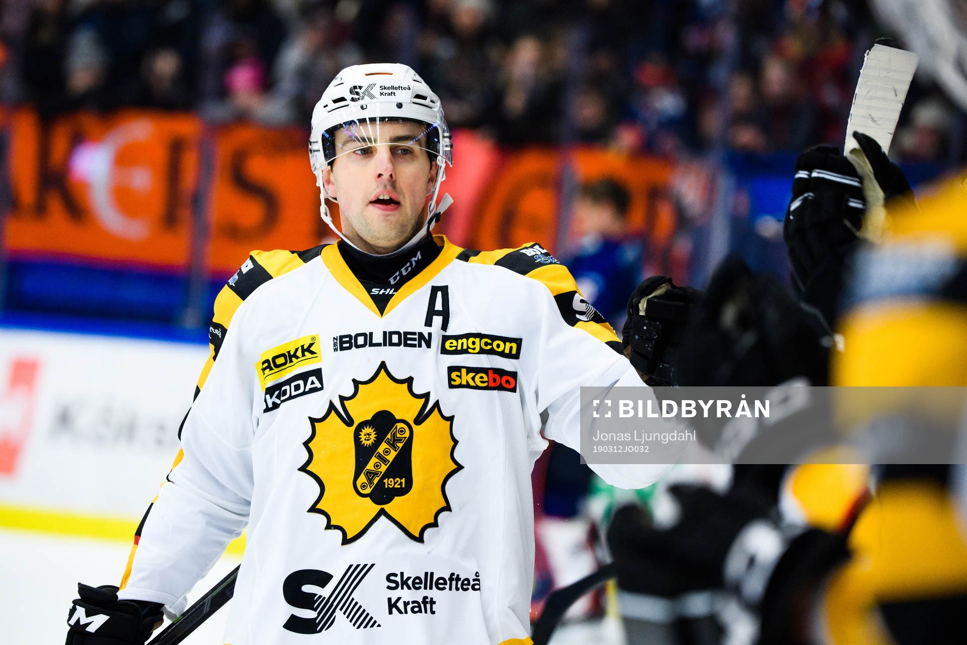 Skellefteås Joakim Lindström jublar